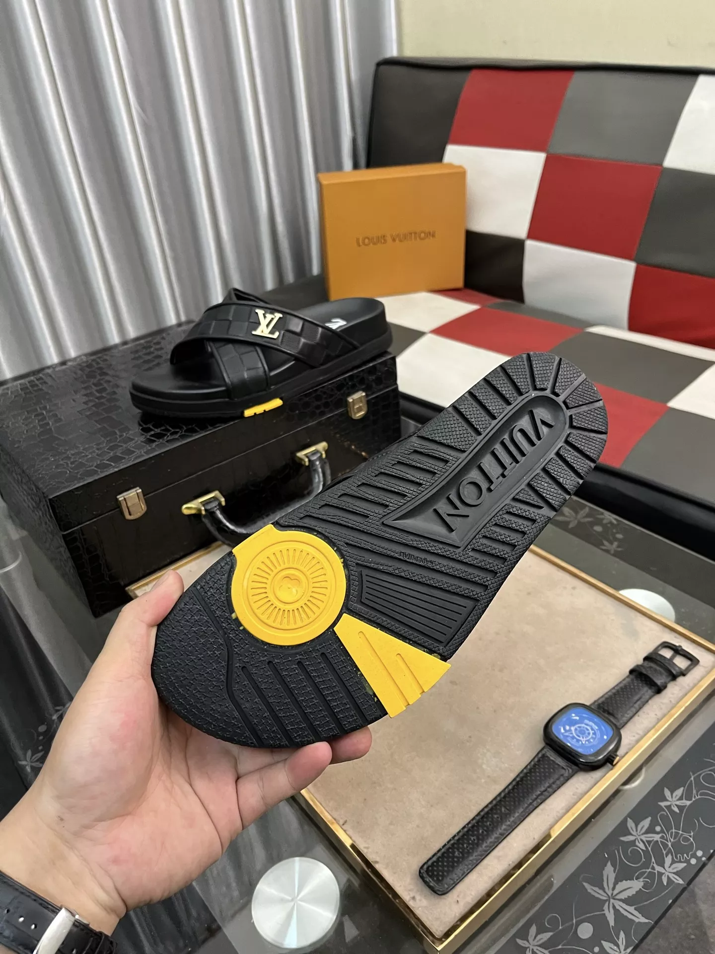 Louis Vuitton Slippers For Men Trendy 8772