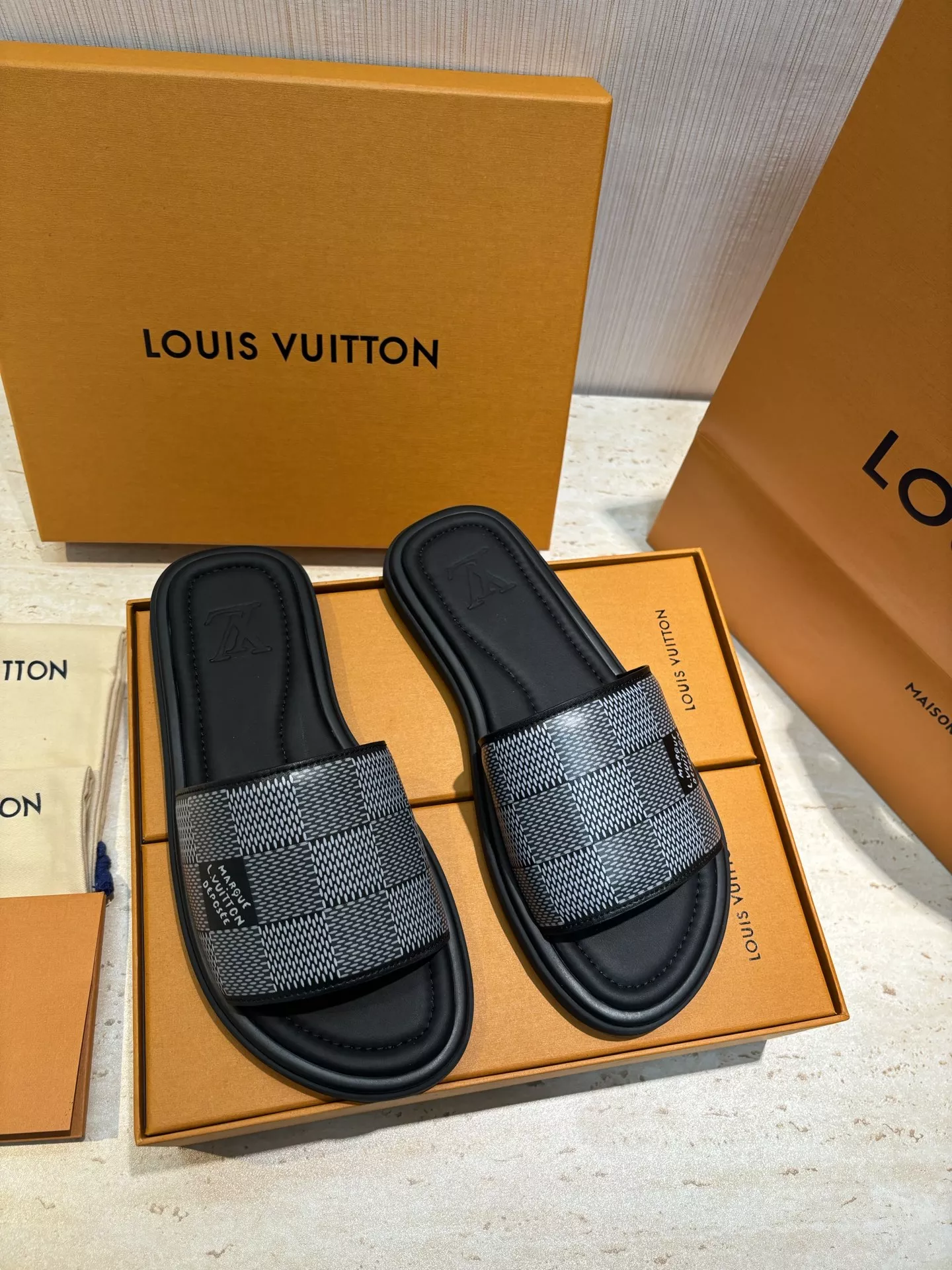 Louis Vuitton Slippers For Men UrbanStyle 6248