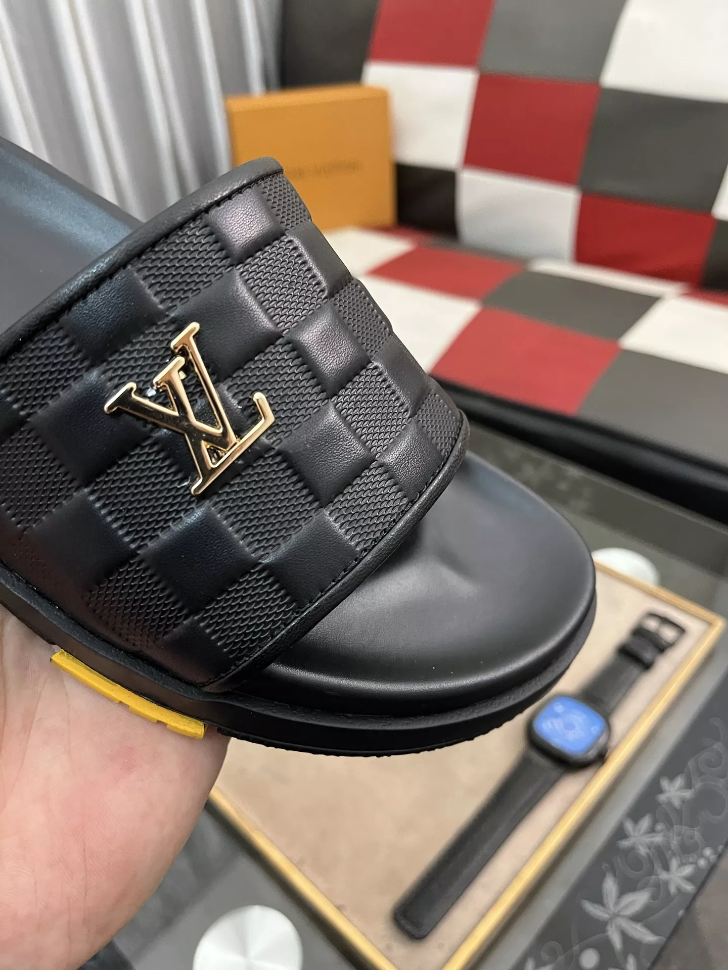 Louis Vuitton Slippers For Men Vibrant 9194