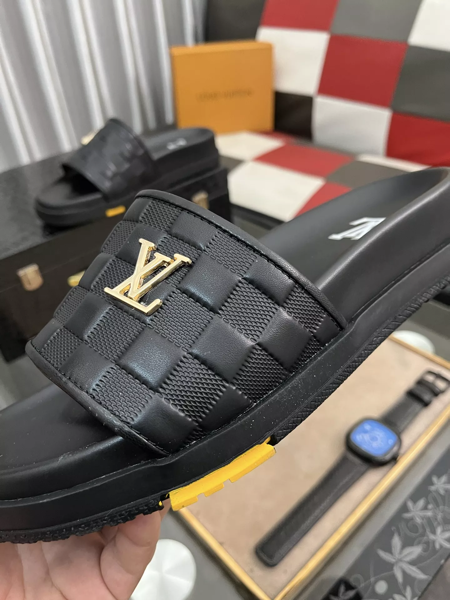 Louis Vuitton Slippers For Men Vibrant 9194