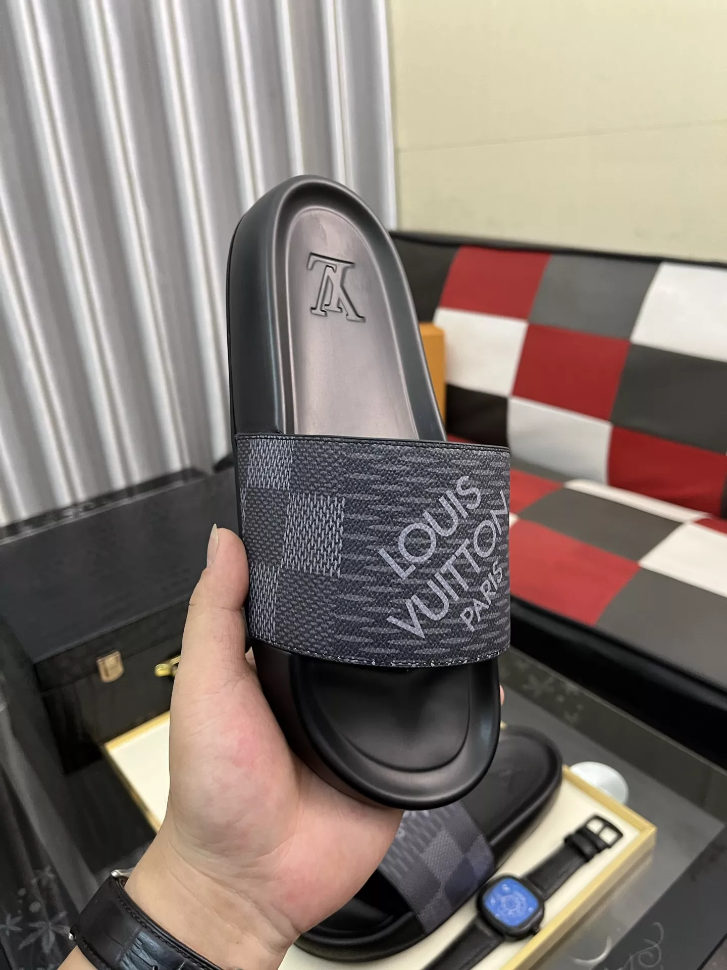 Louis Vuitton Slippers For Men WellDesigned 7868