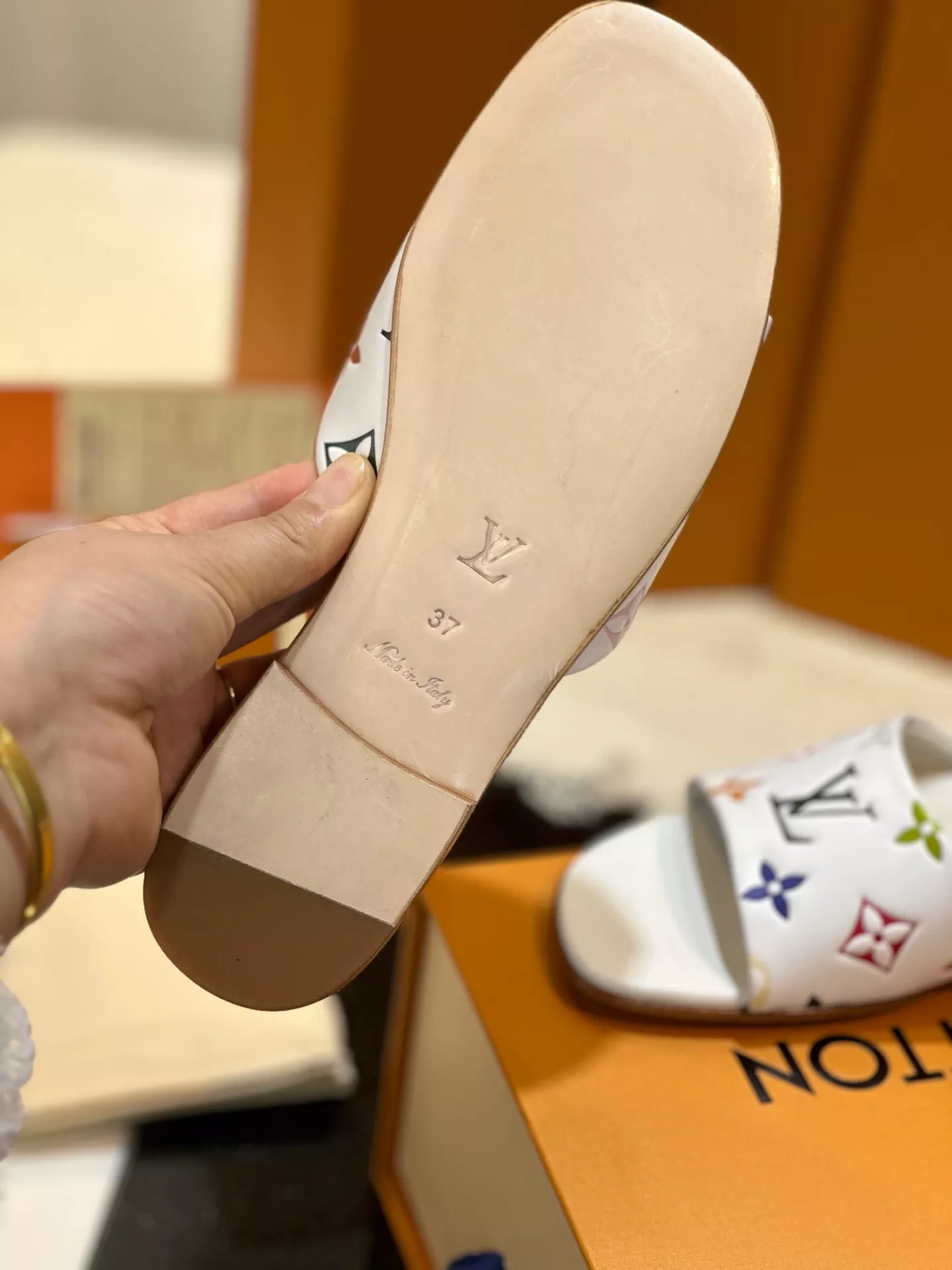 Louis Vuitton Slippers For Women Affordable 2271