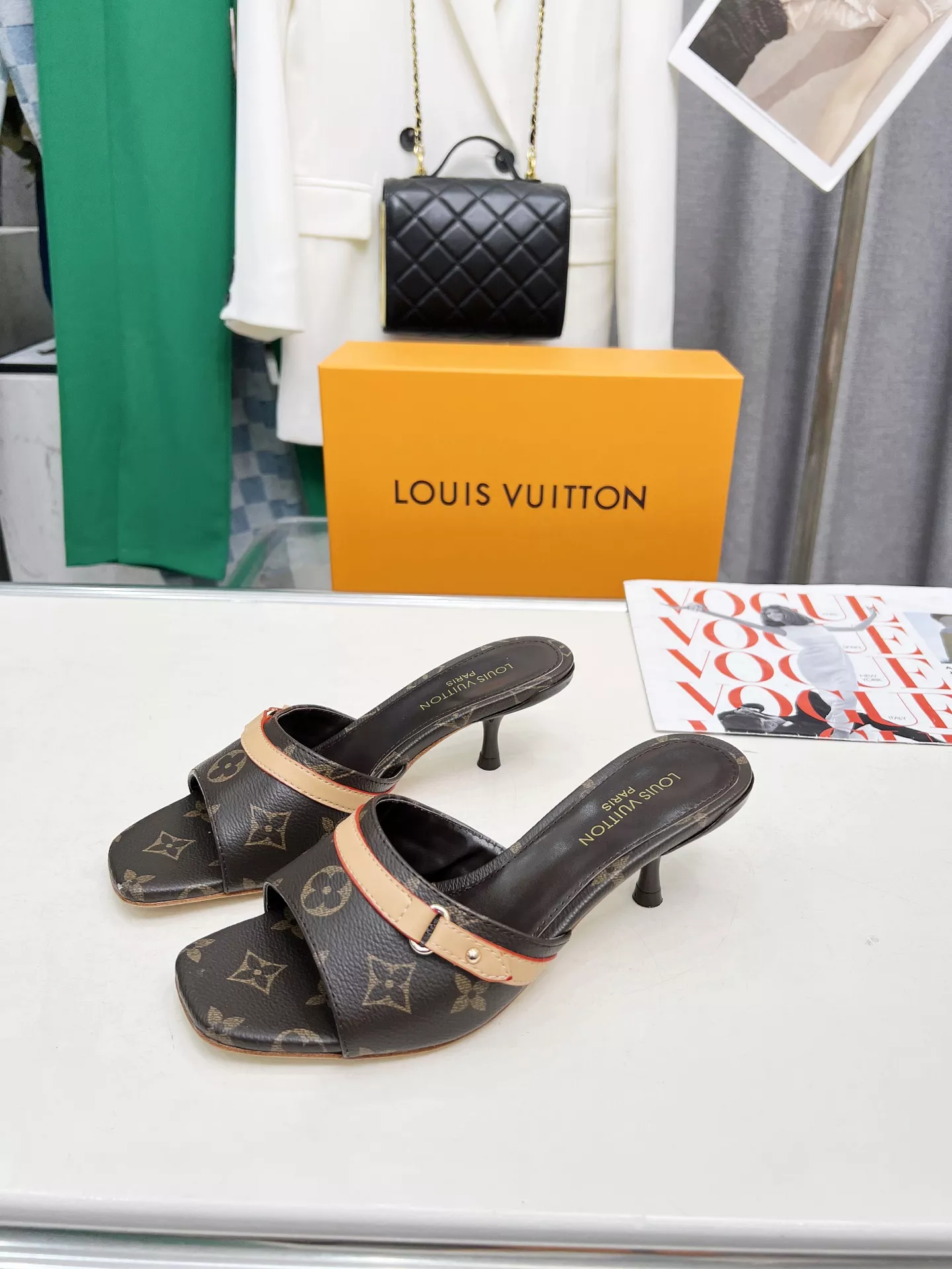 Louis Vuitton Slippers For Women Affordable 5372