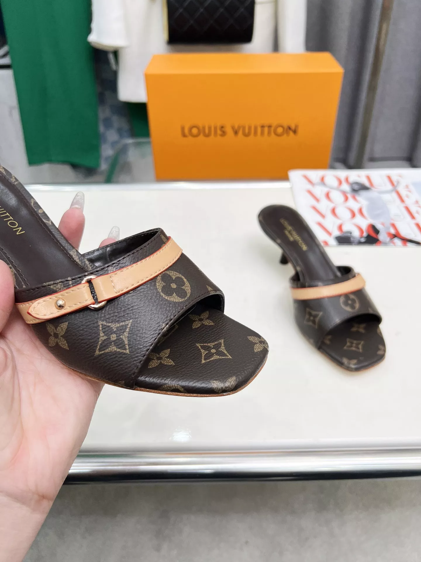 Louis Vuitton Slippers For Women Affordable 5372