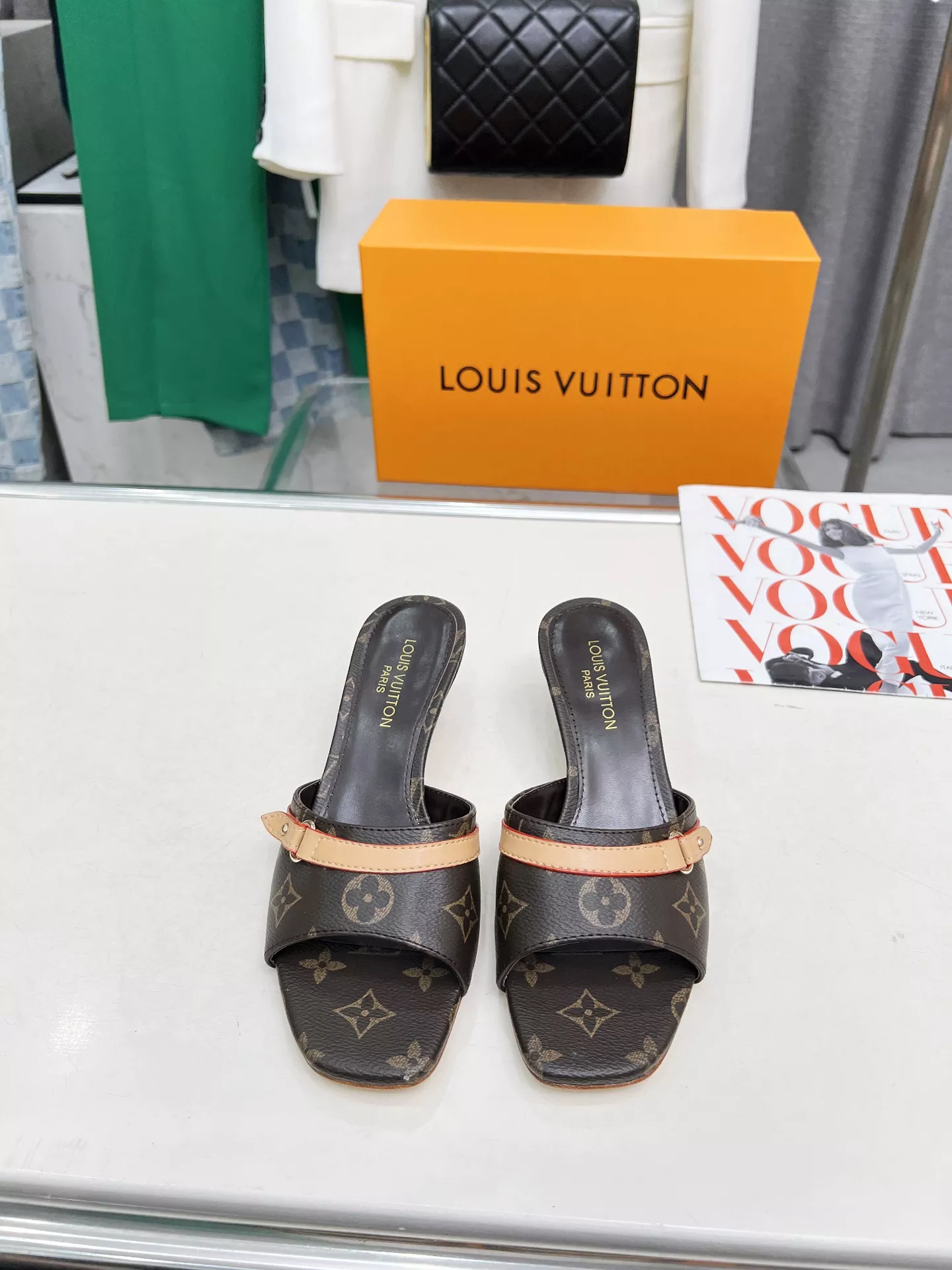 Louis Vuitton Slippers For Women Affordable 5372