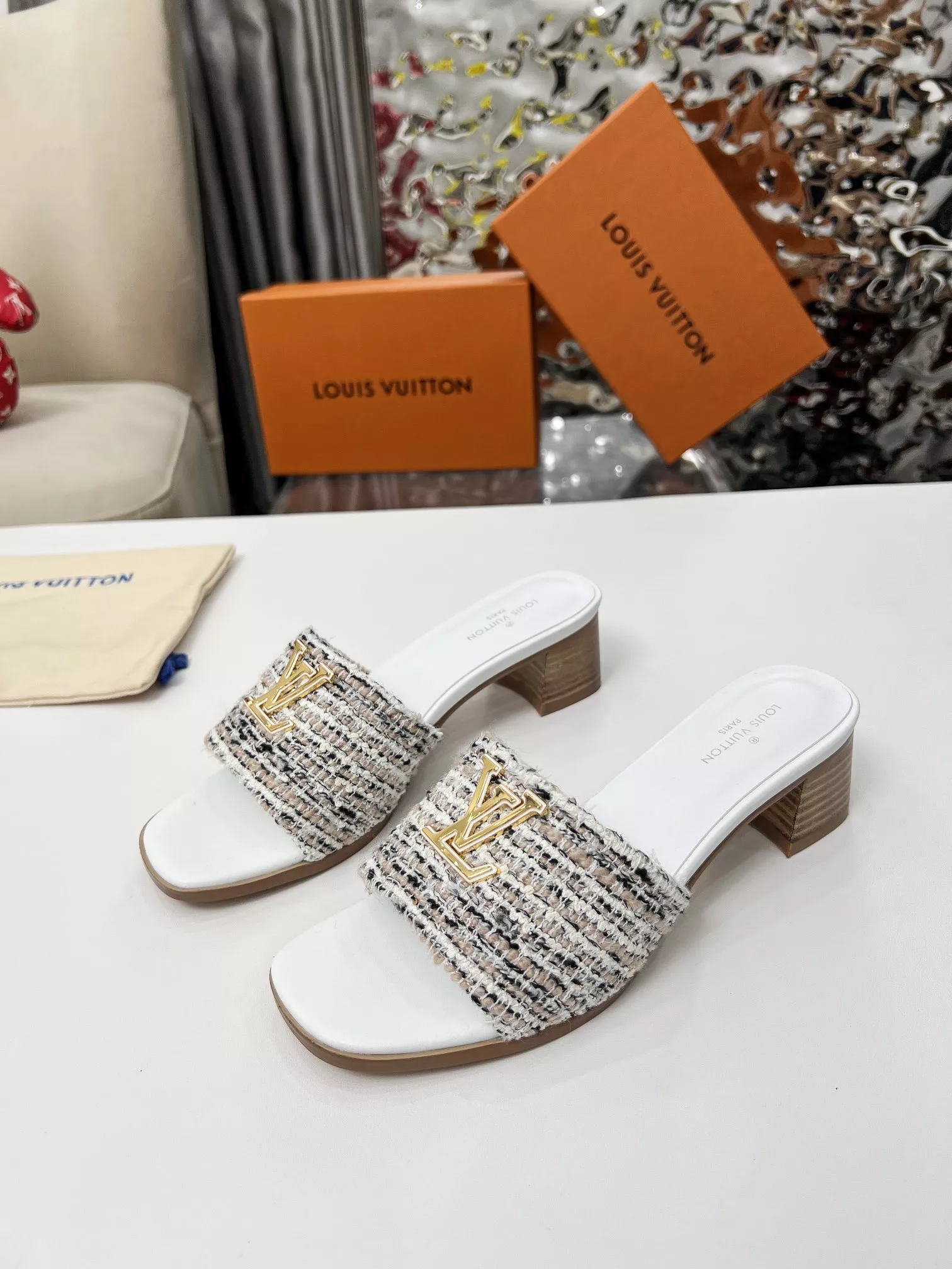 Louis Vuitton Slippers For Women AllSeason 3954