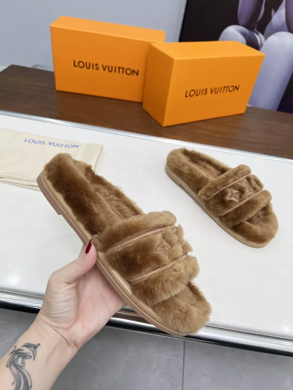 Louis Vuitton Slippers For Women Bold 6860