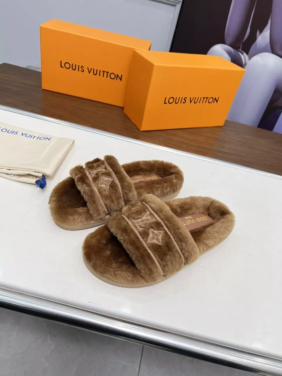 Louis Vuitton Slippers For Women Bold 6860