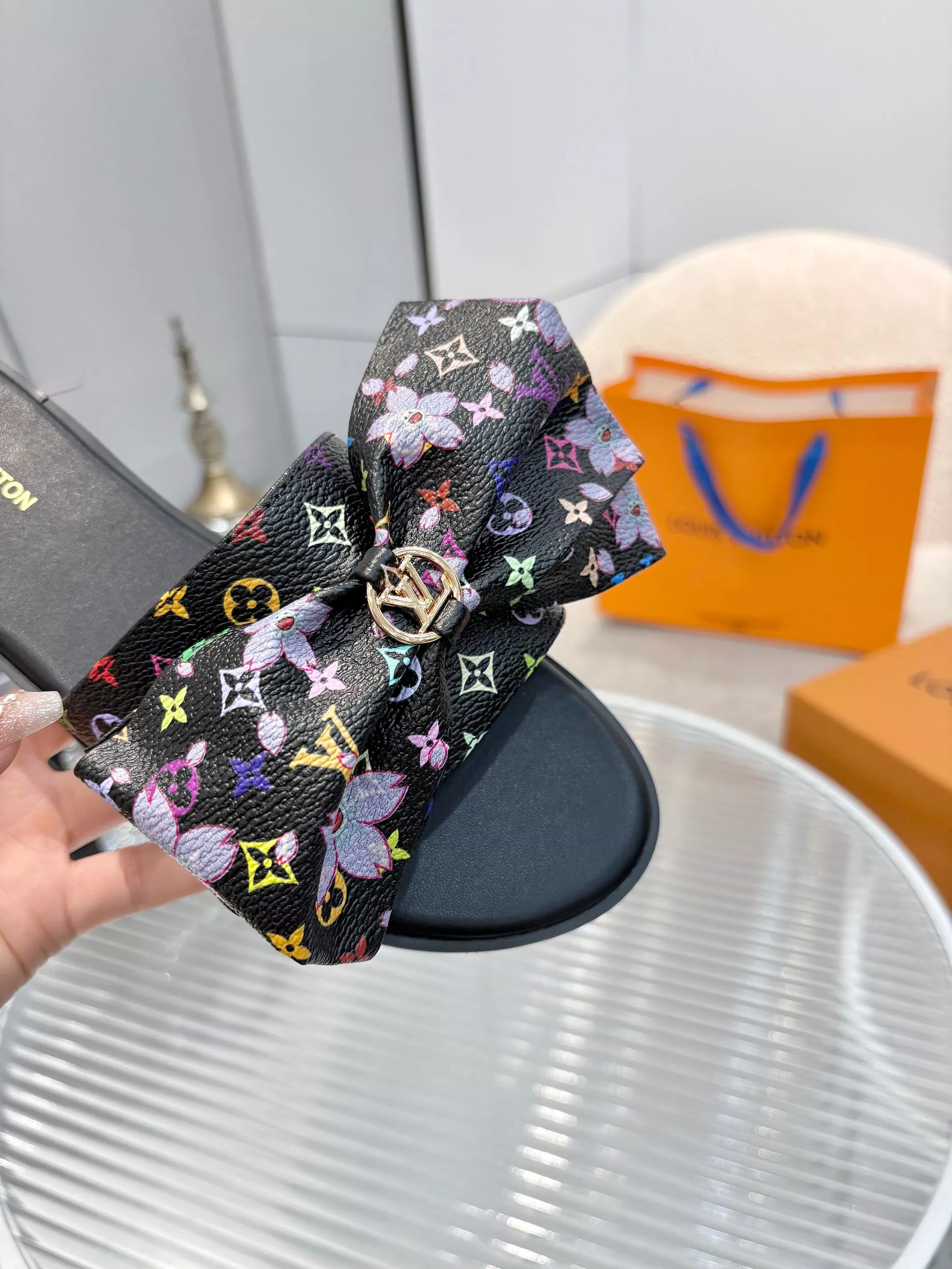 Louis Vuitton Slippers For Women Bold 9118
