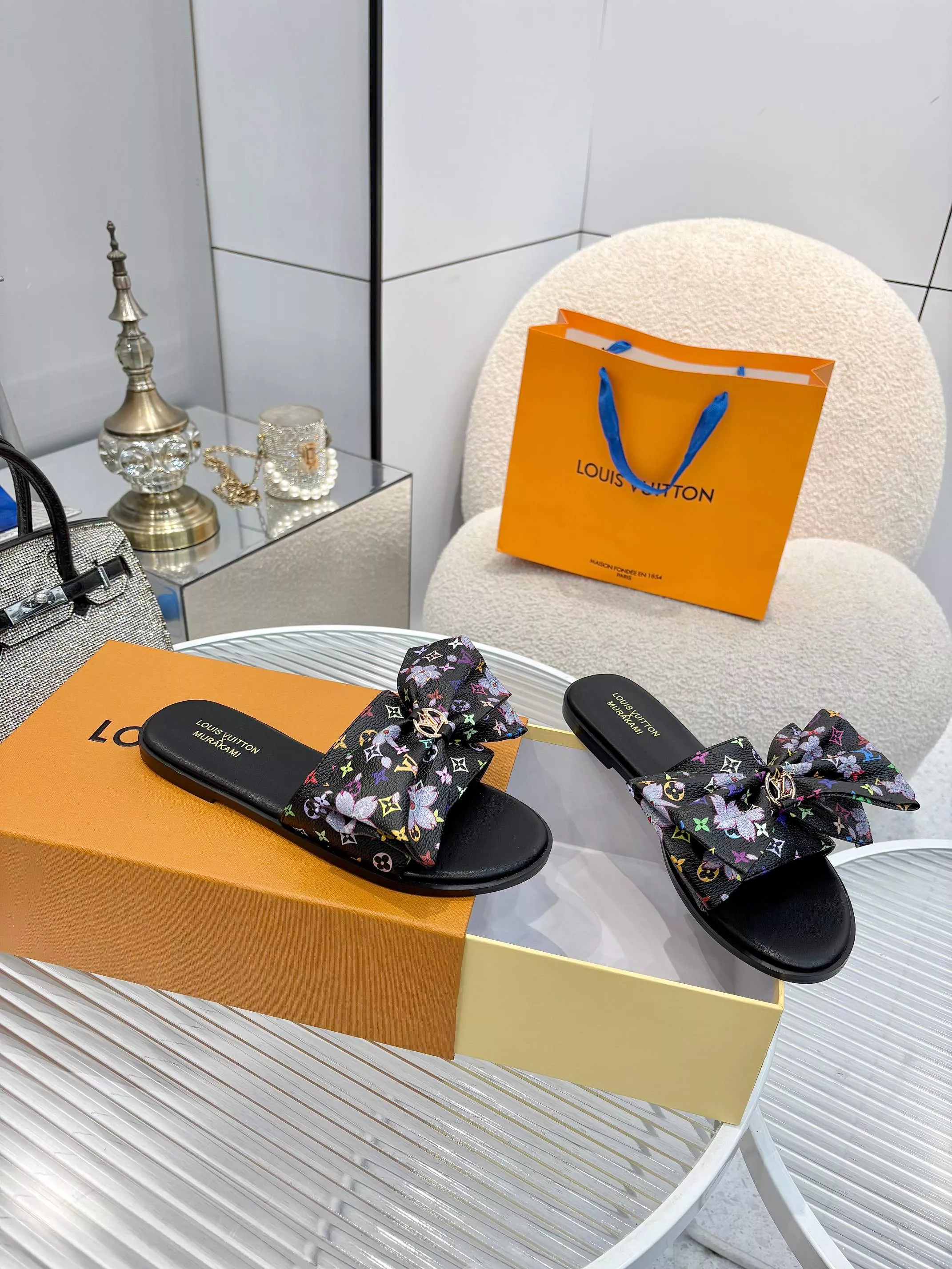 Louis Vuitton Slippers For Women Bold 9118