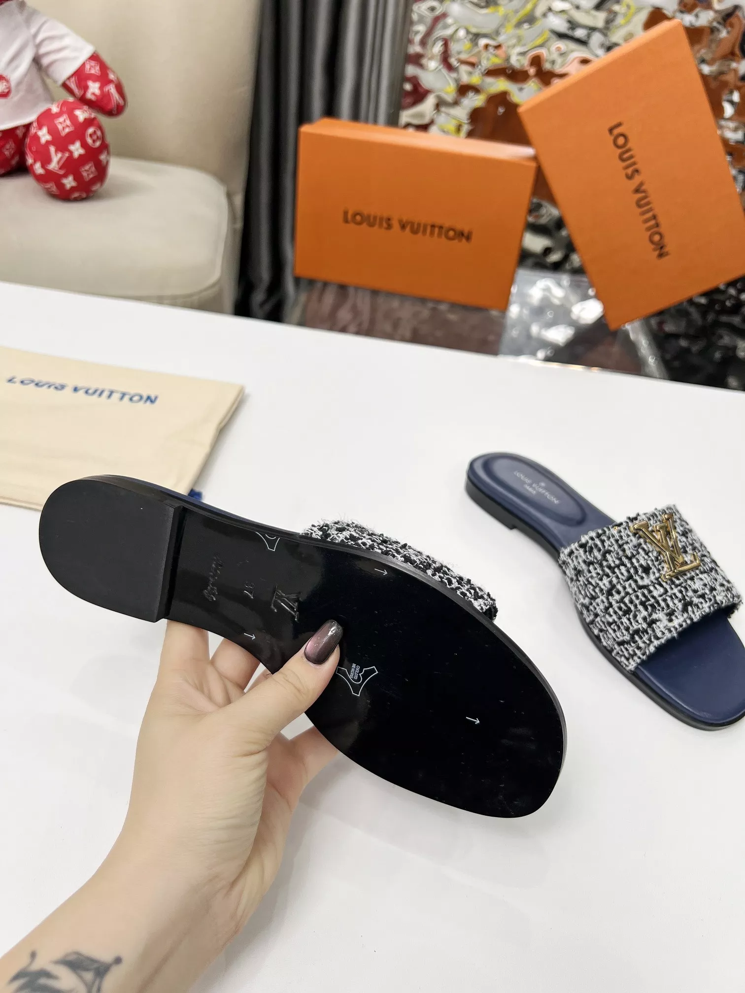 Louis Vuitton Slippers For Women Bright 3506
