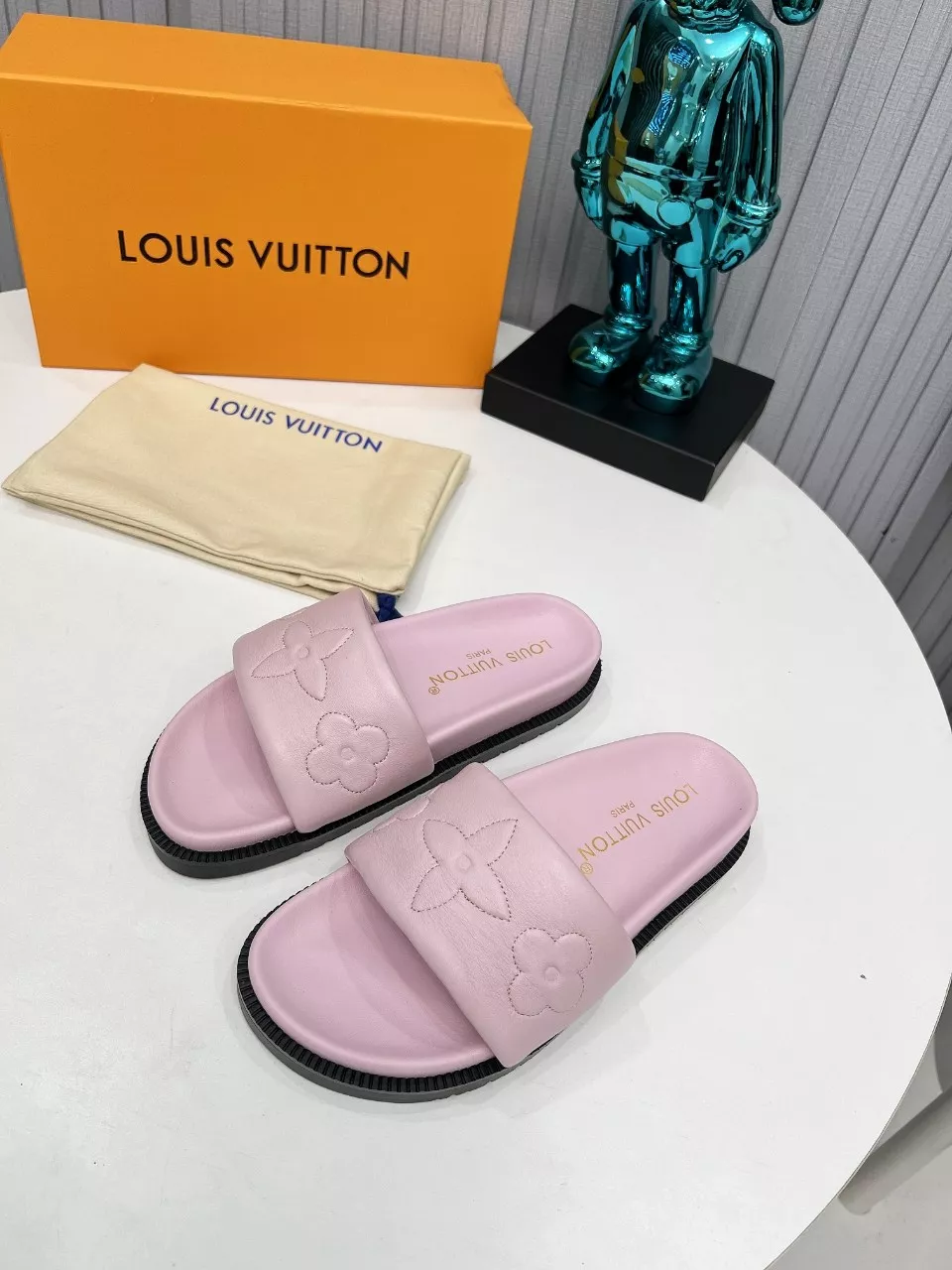 Louis Vuitton Slippers For Women Comfortable 4852