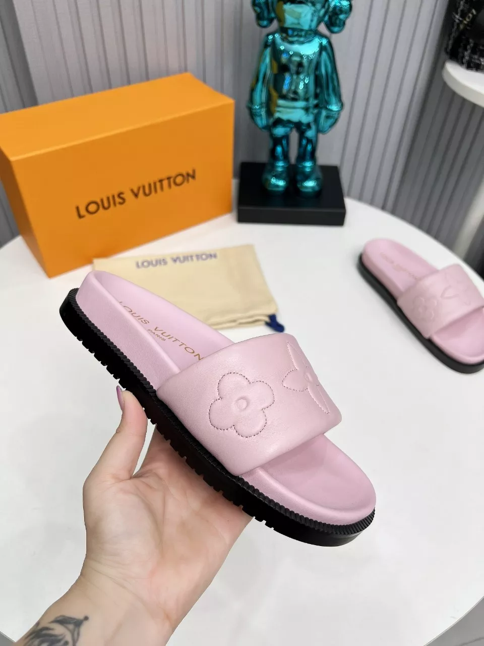 Louis Vuitton Slippers For Women Comfortable 4852