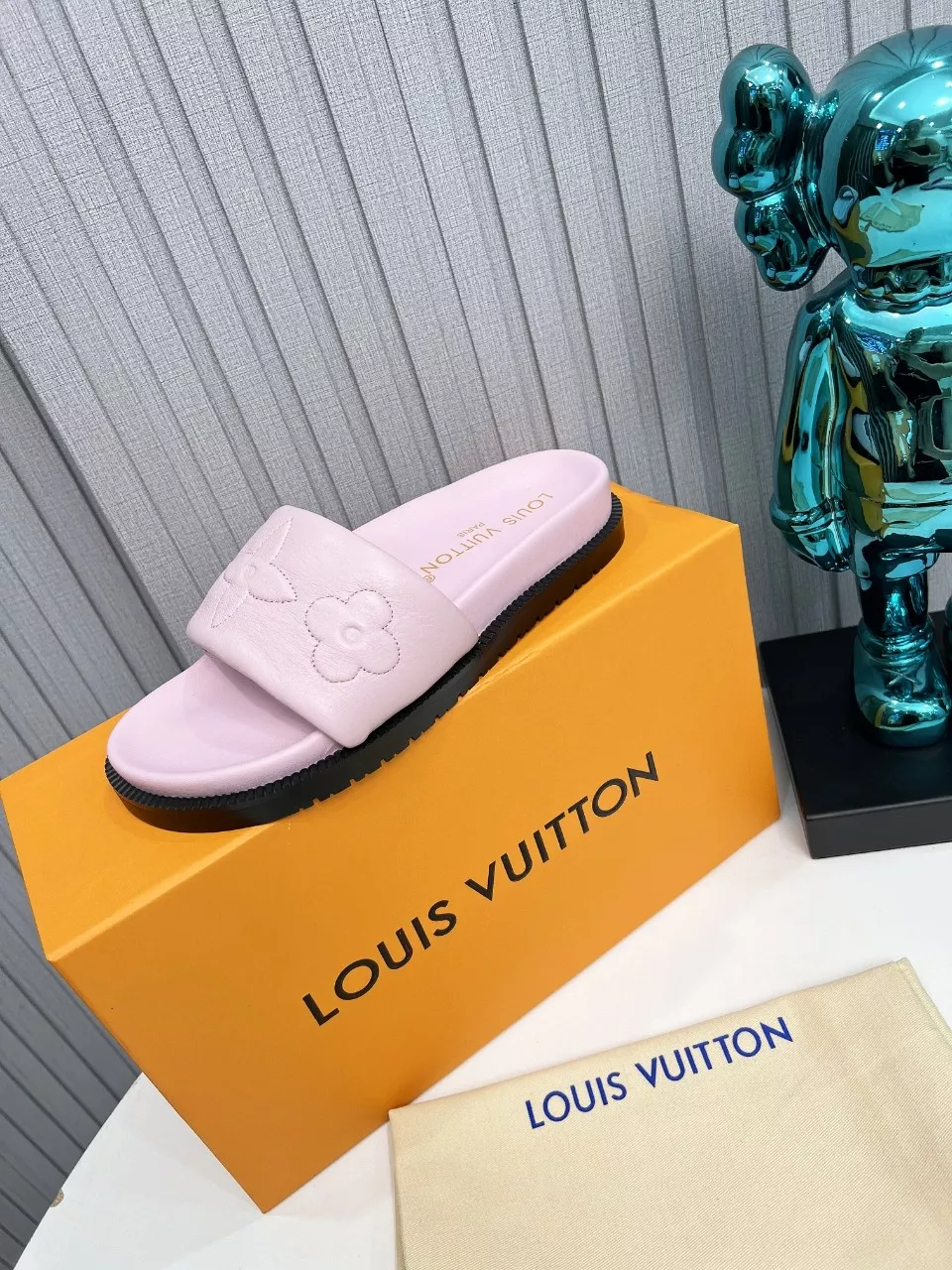 Louis Vuitton Slippers For Women Comfortable 4852