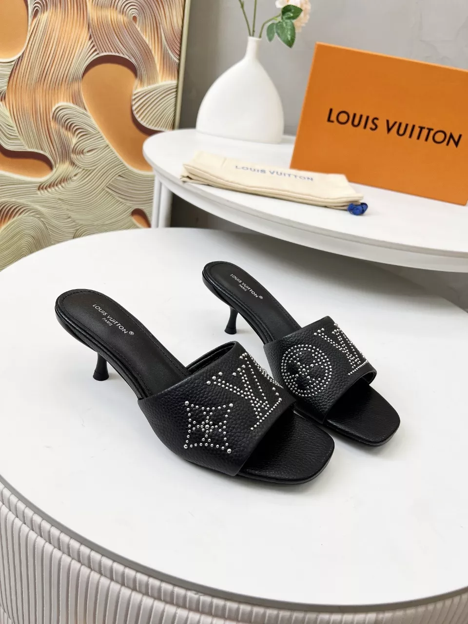Louis Vuitton Slippers For Women Compact 6136