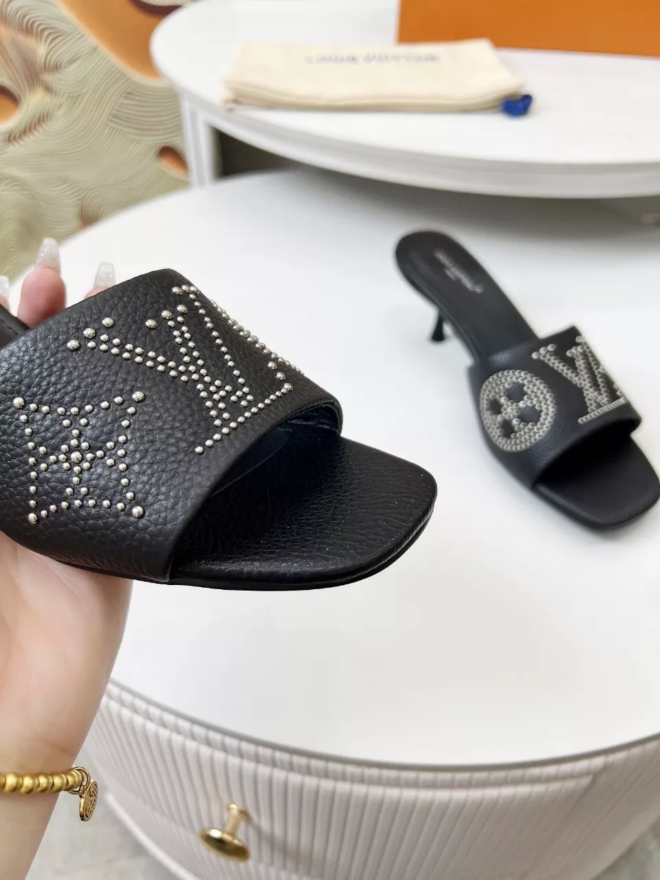 Louis Vuitton Slippers For Women Compact 6136