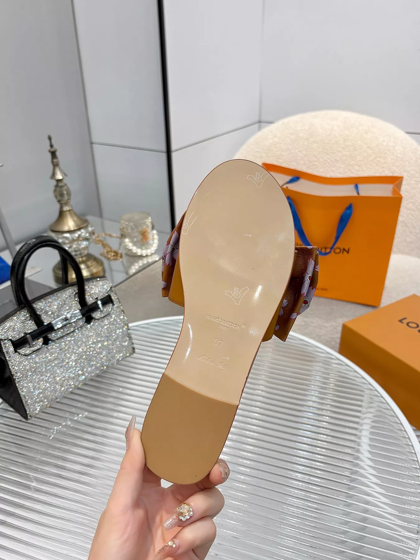 Louis Vuitton Slippers For Women DailyWear 3438