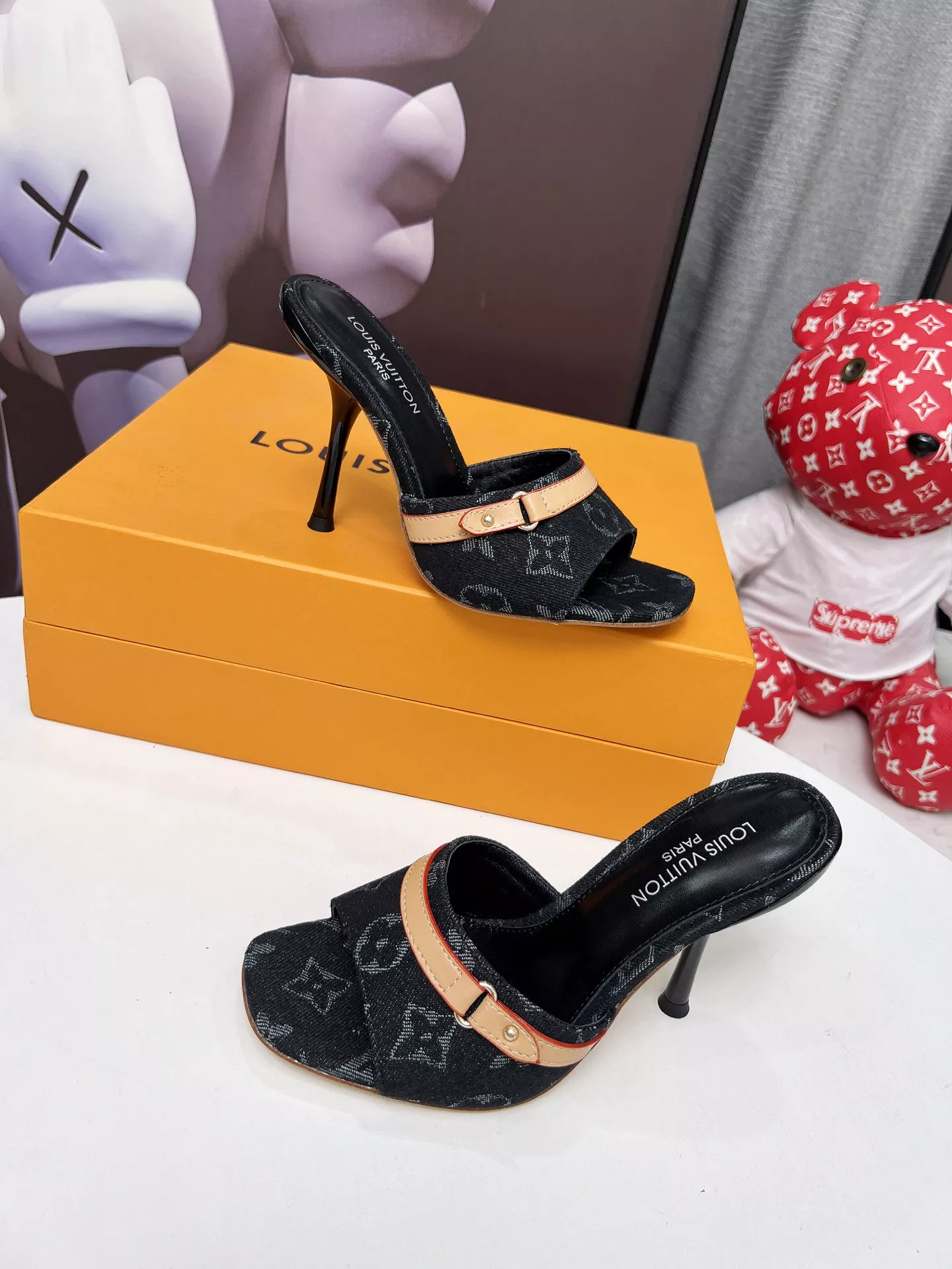 Louis Vuitton Slippers For Women DailyWear 5208