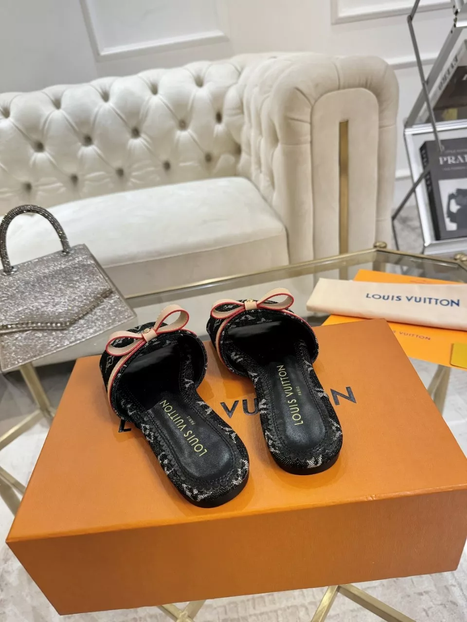 Louis Vuitton Slippers For Women DailyWear 7052