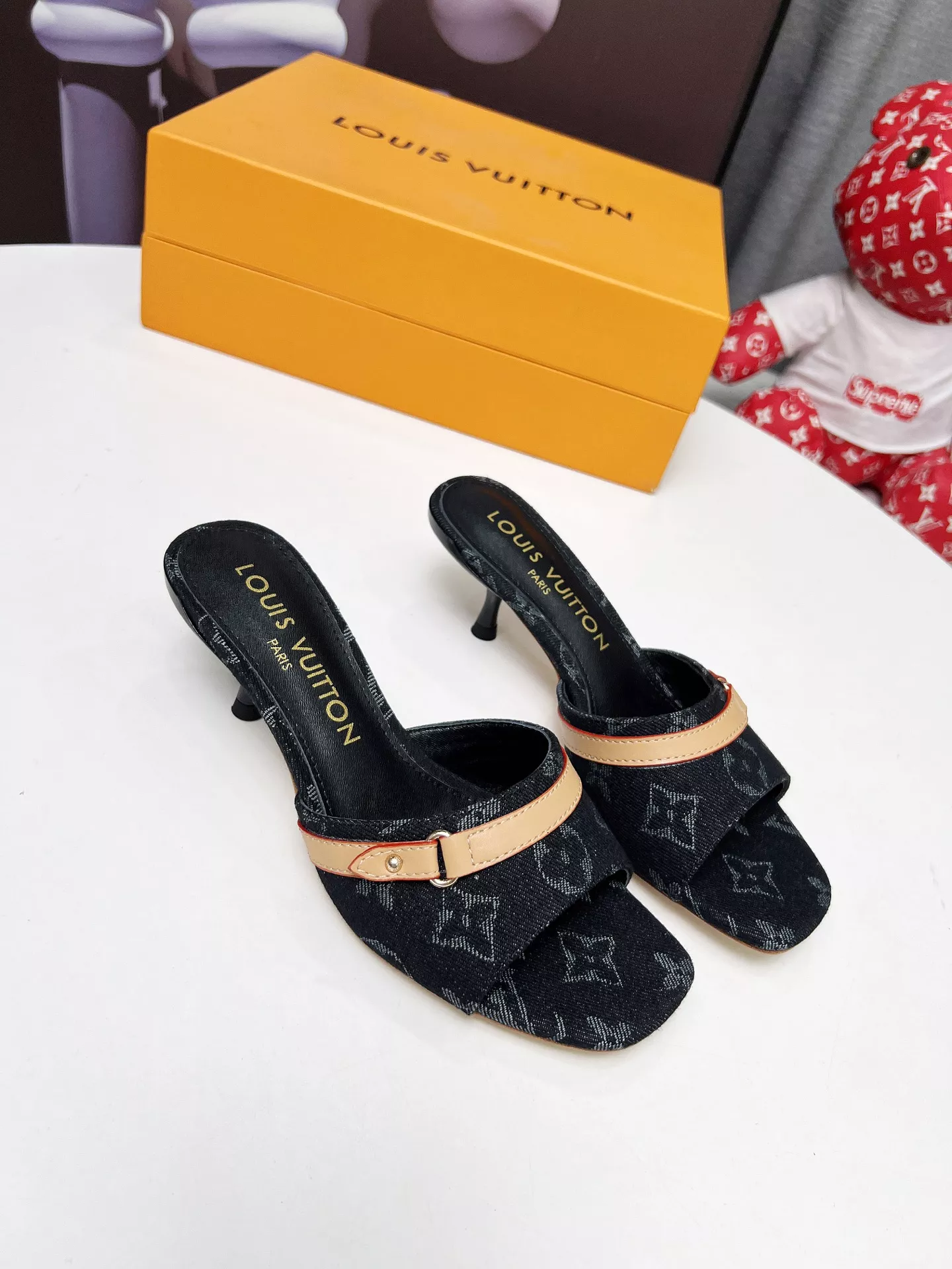 Louis Vuitton Slippers For Women Durable 8759