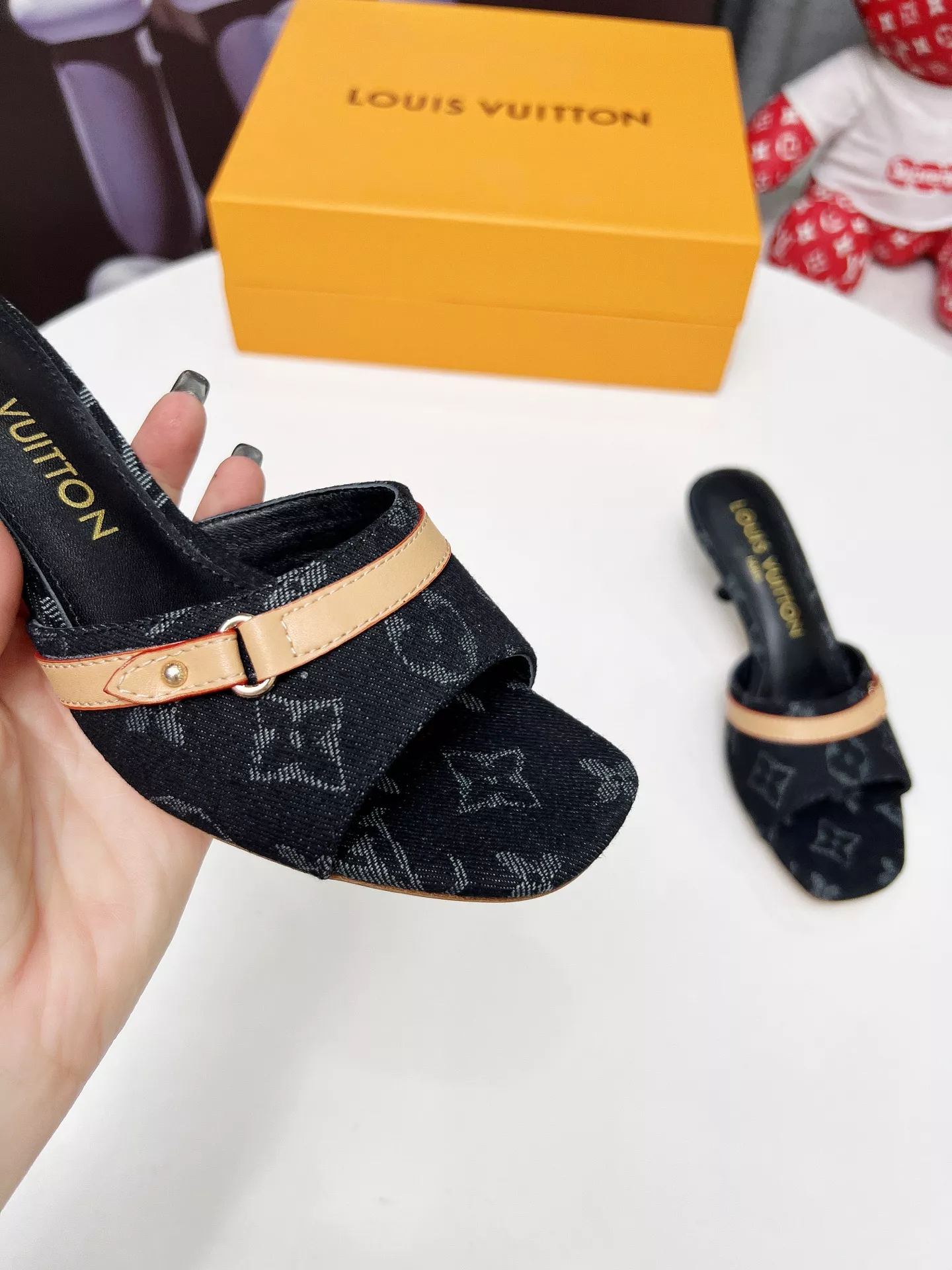 Louis Vuitton Slippers For Women Durable 8759