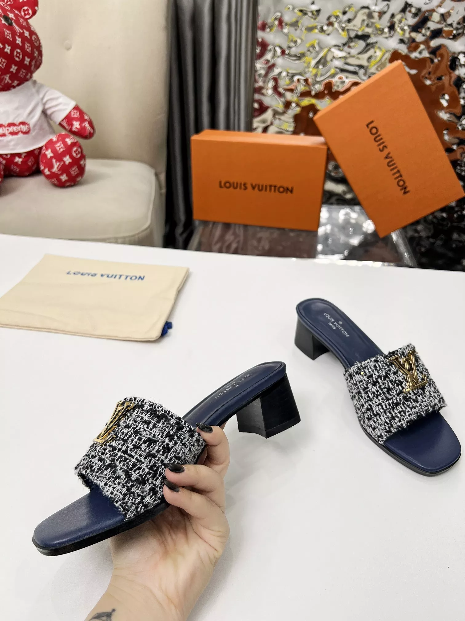Louis Vuitton Slippers For Women EasyMatch 7789