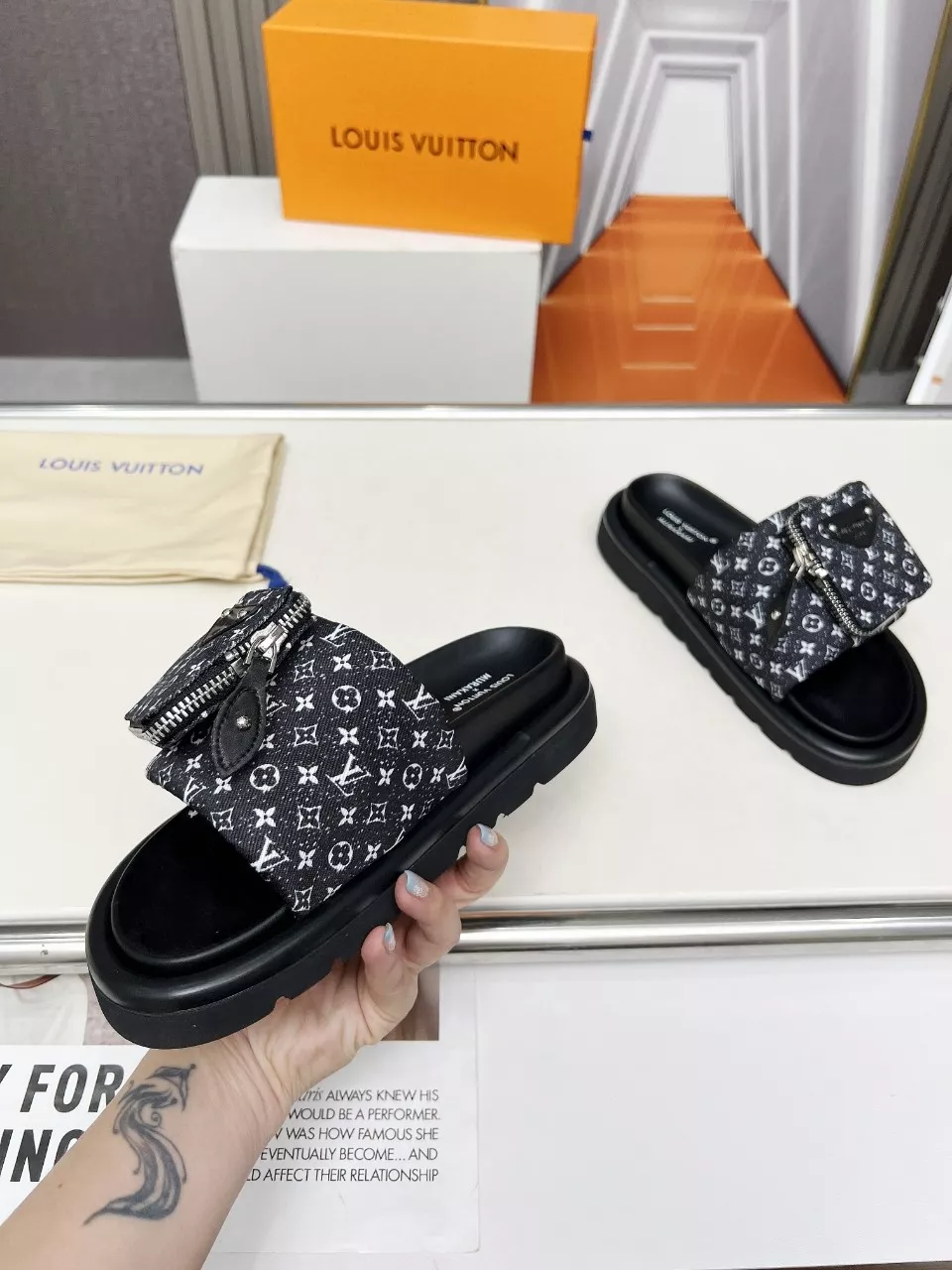 Louis Vuitton Slippers For Women Flexible 4830