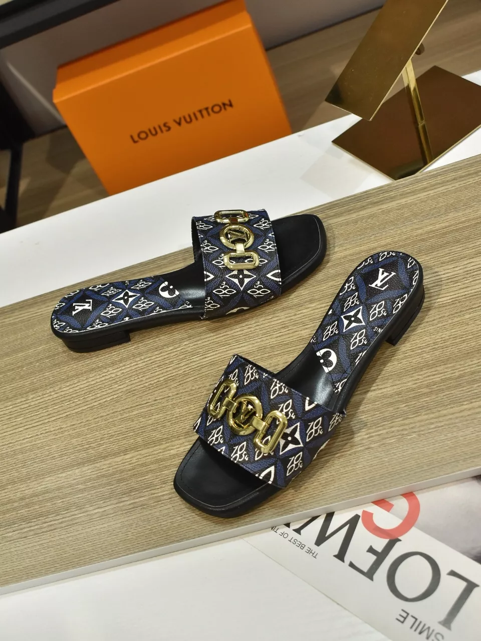Louis Vuitton Slippers For Women Flexible 8361