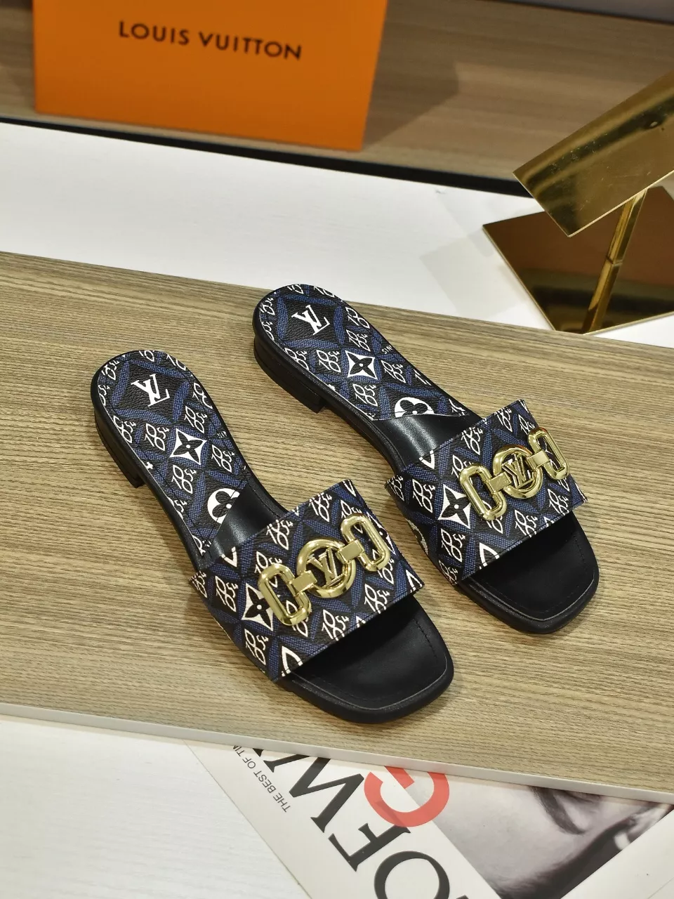 Louis Vuitton Slippers For Women Flexible 8361
