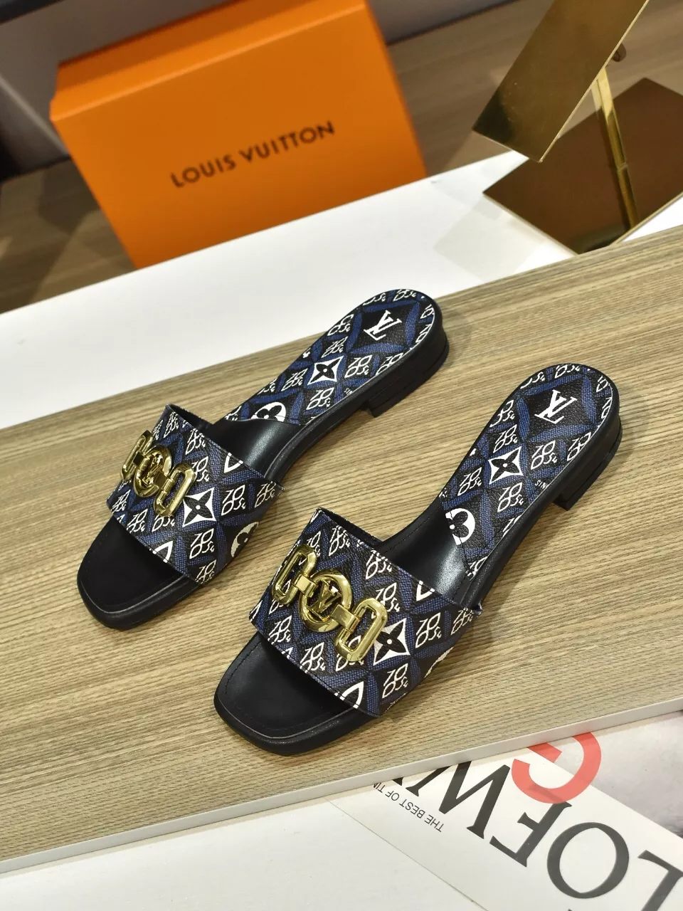 Louis Vuitton Slippers For Women Flexible 8361