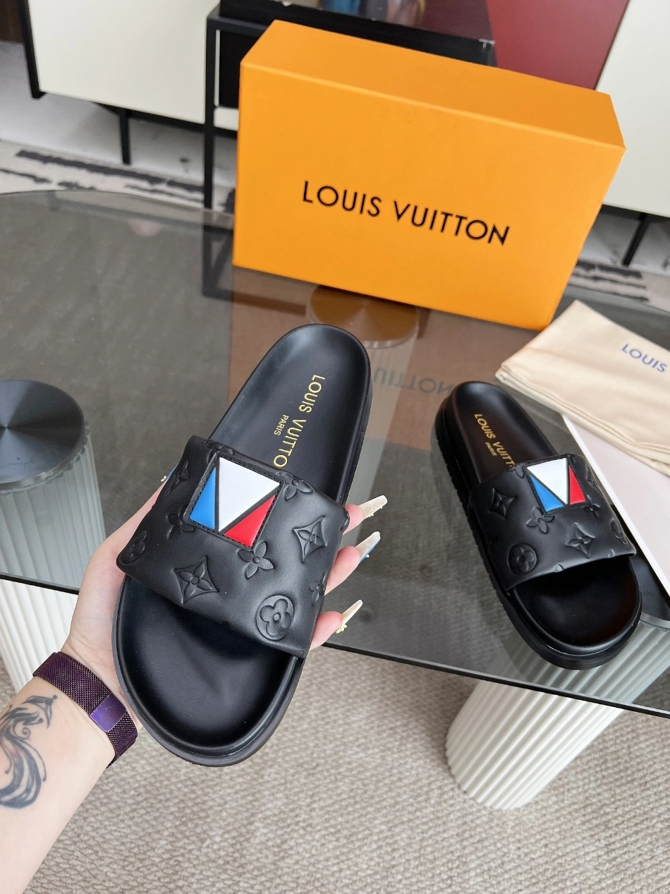 Louis Vuitton Slippers For Women Functional 4728
