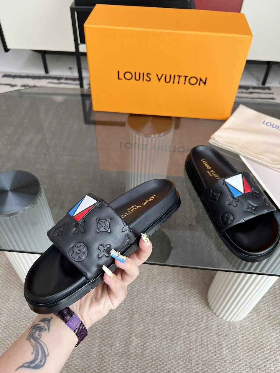 Louis Vuitton Slippers For Women Functional 4728