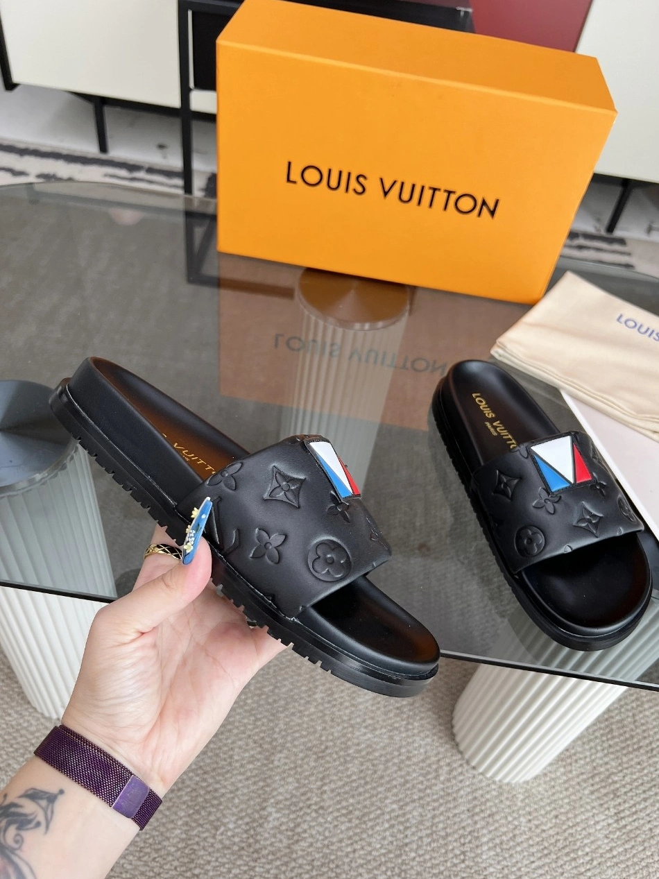 Louis Vuitton Slippers For Women Functional 4728
