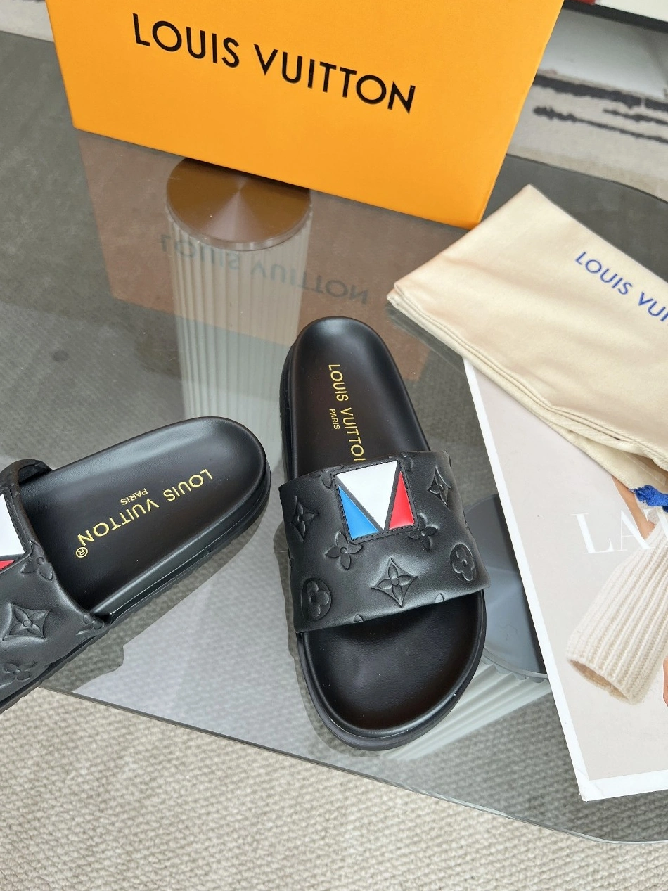 Louis Vuitton Slippers For Women Functional 4728
