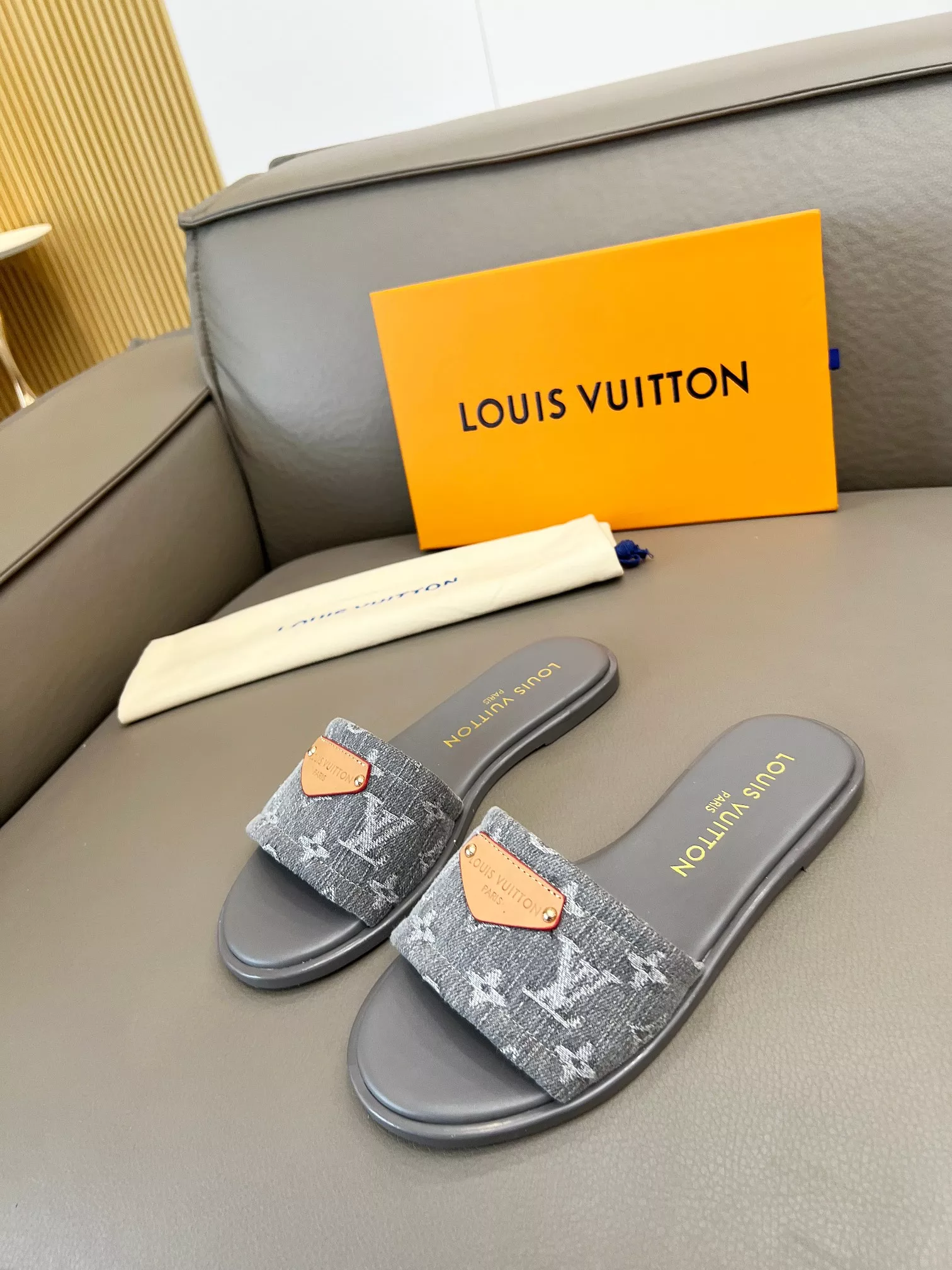 Louis Vuitton Slippers For Women GoAnywhere 640