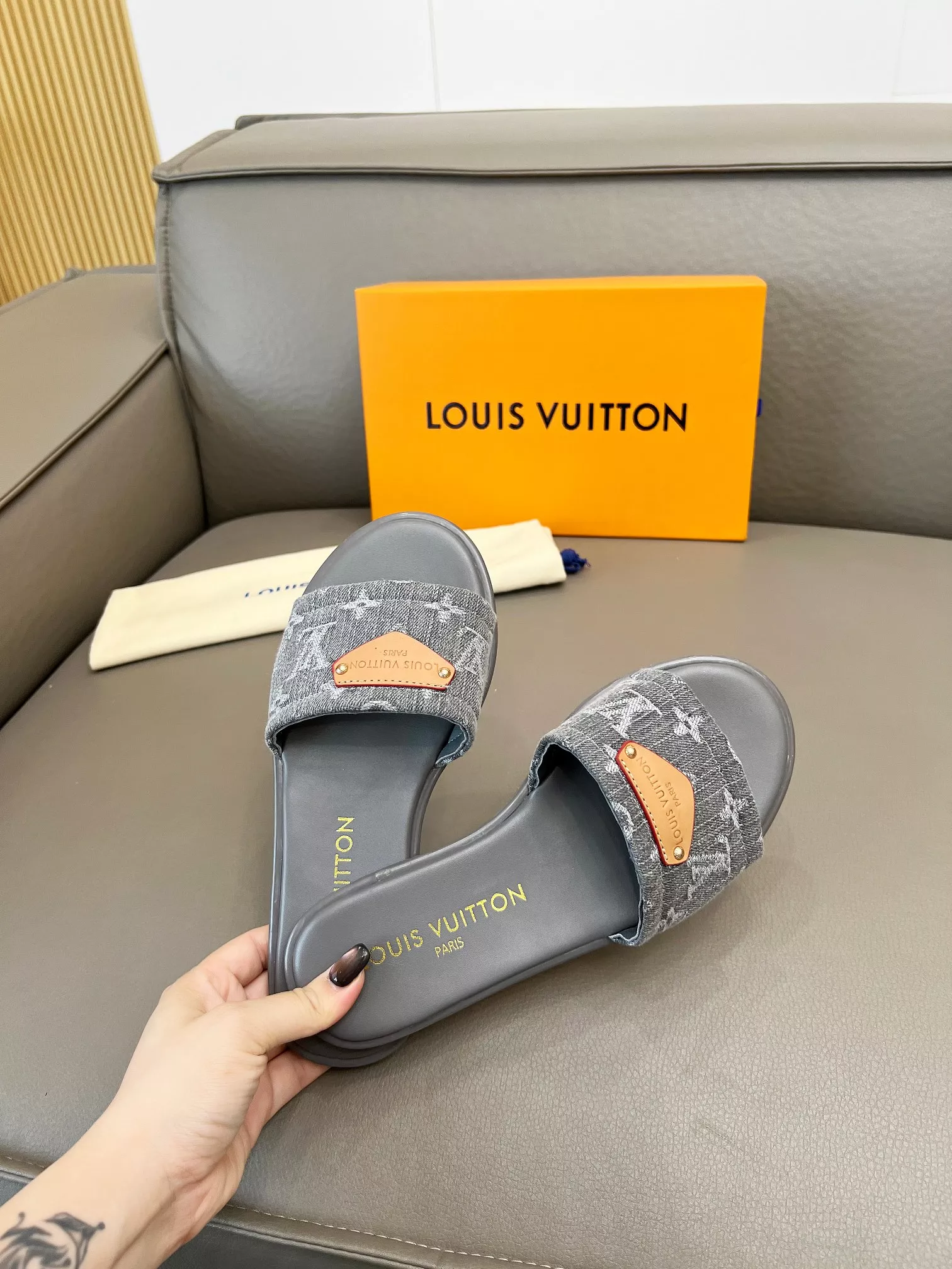 Louis Vuitton Slippers For Women GoAnywhere 640