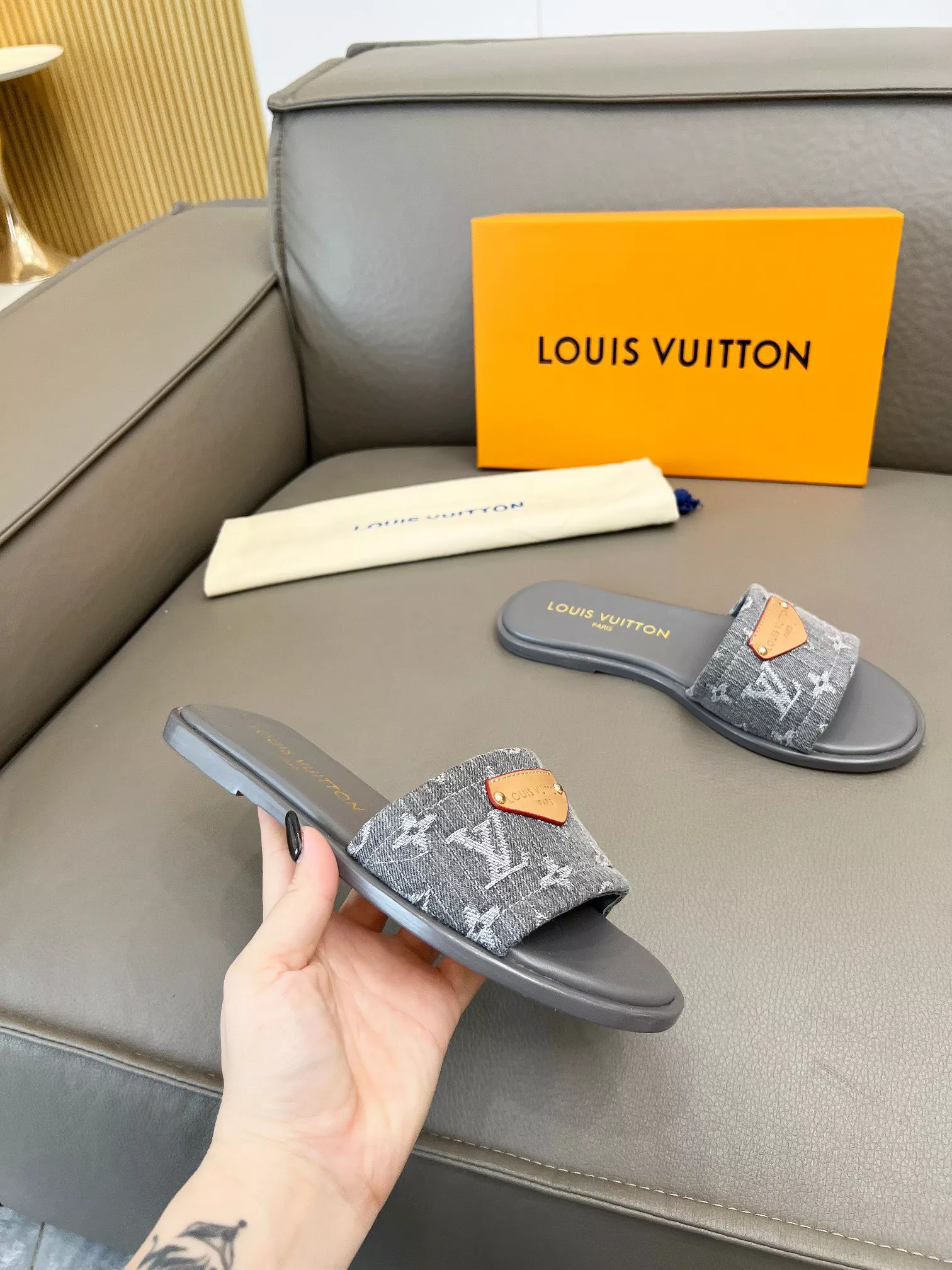 Louis Vuitton Slippers For Women GoAnywhere 640