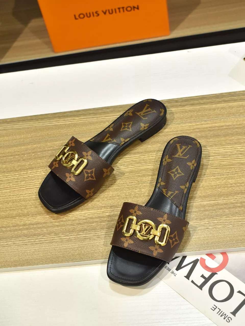 Louis Vuitton Slippers For Women GoodFit 7540