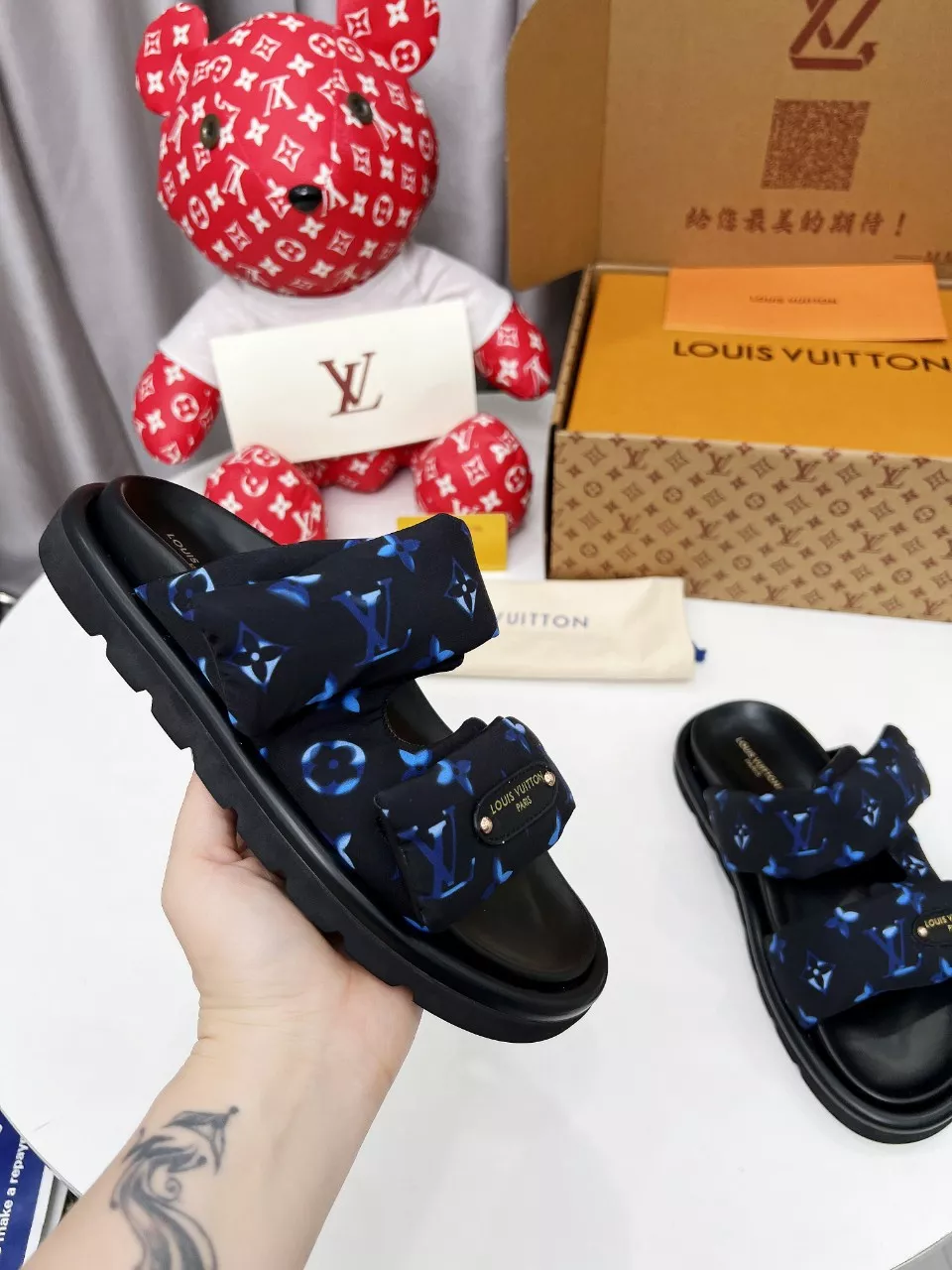 Louis Vuitton Slippers For Women Minimalist 3840