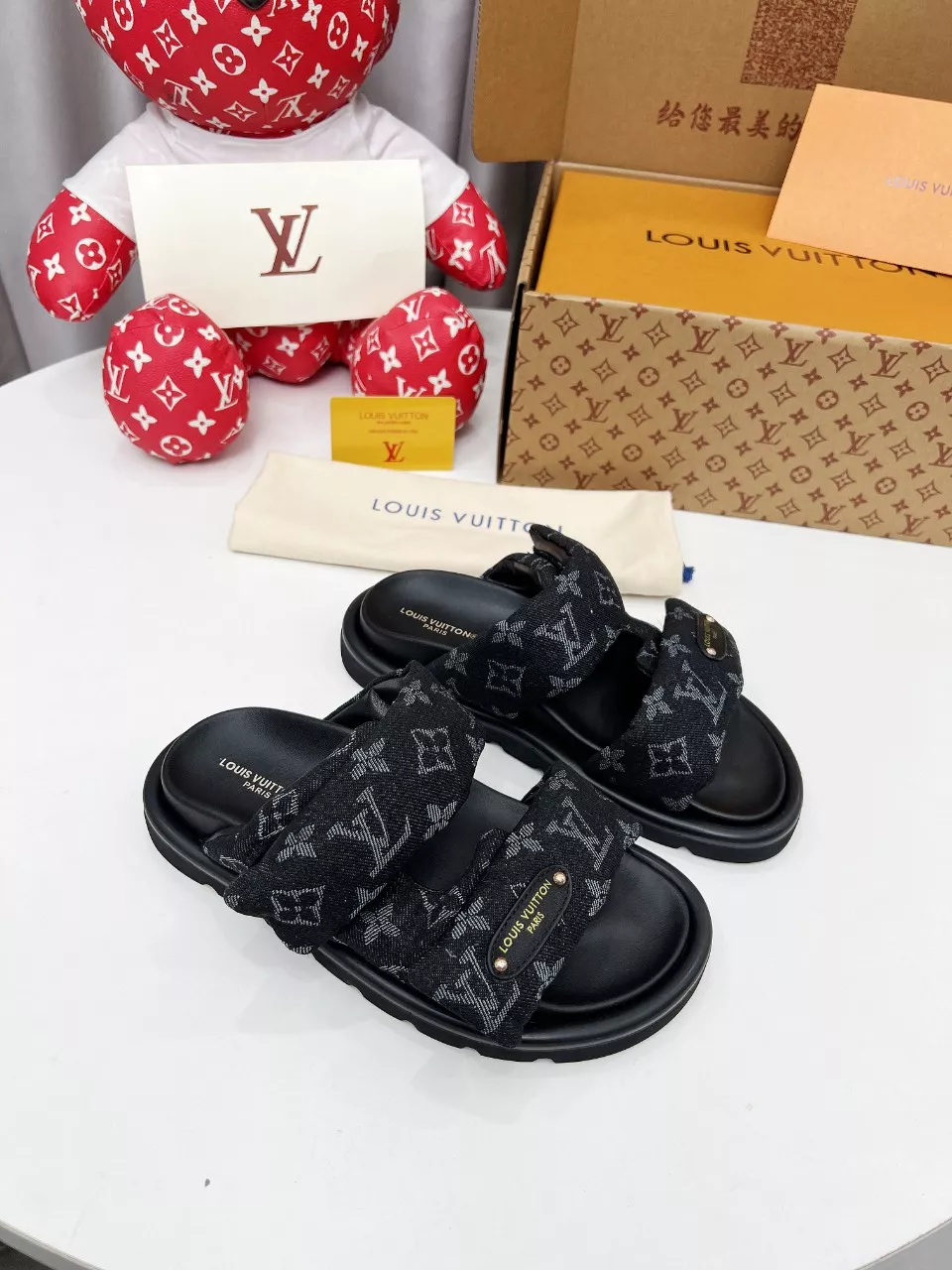Louis Vuitton Slippers For Women Modern 3388