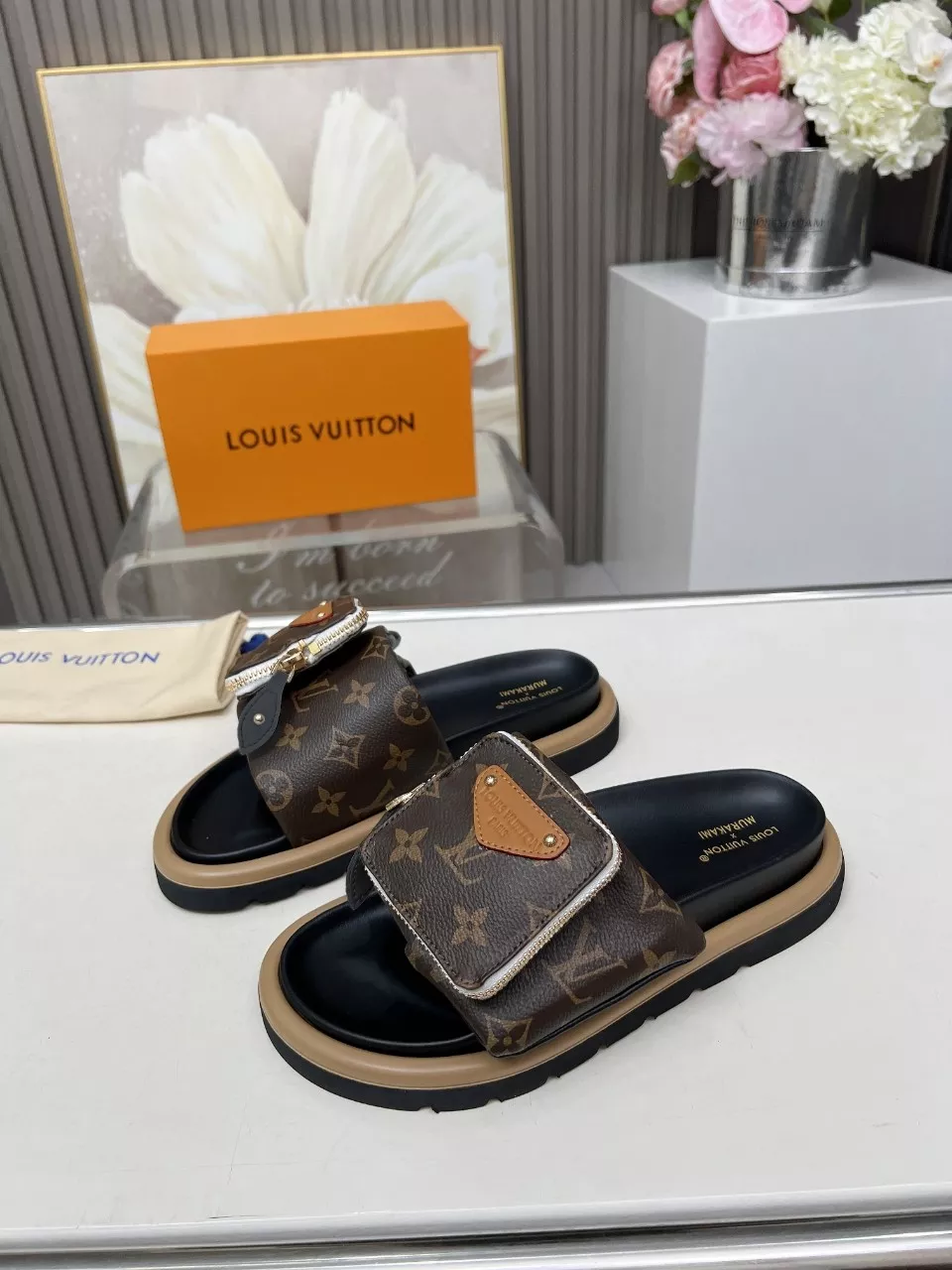 Louis Vuitton Slippers For Women Modern 3483