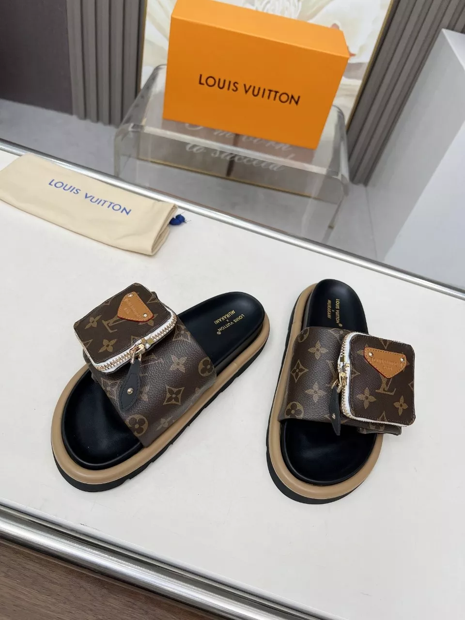 Louis Vuitton Slippers For Women Modern 3483