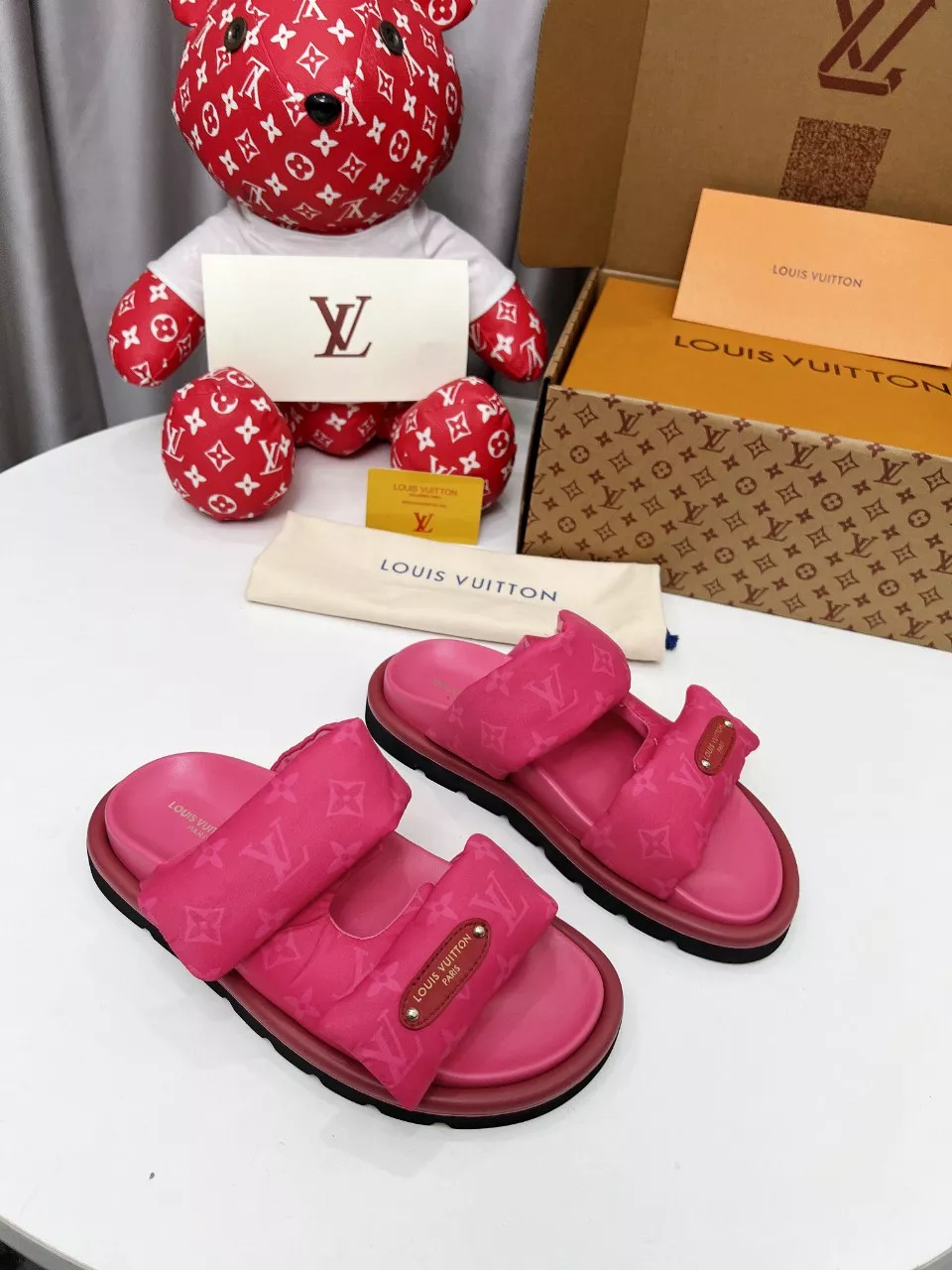 Louis Vuitton Slippers For Women Modern 6085
