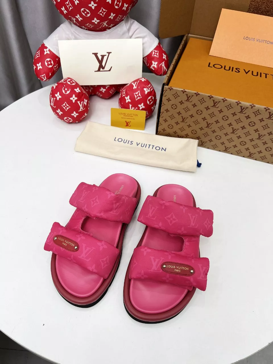 Louis Vuitton Slippers For Women Modern 6085