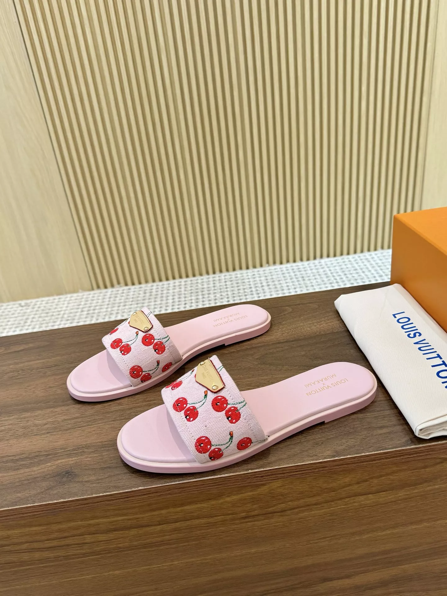 Louis Vuitton Slippers For Women NewStyle 956