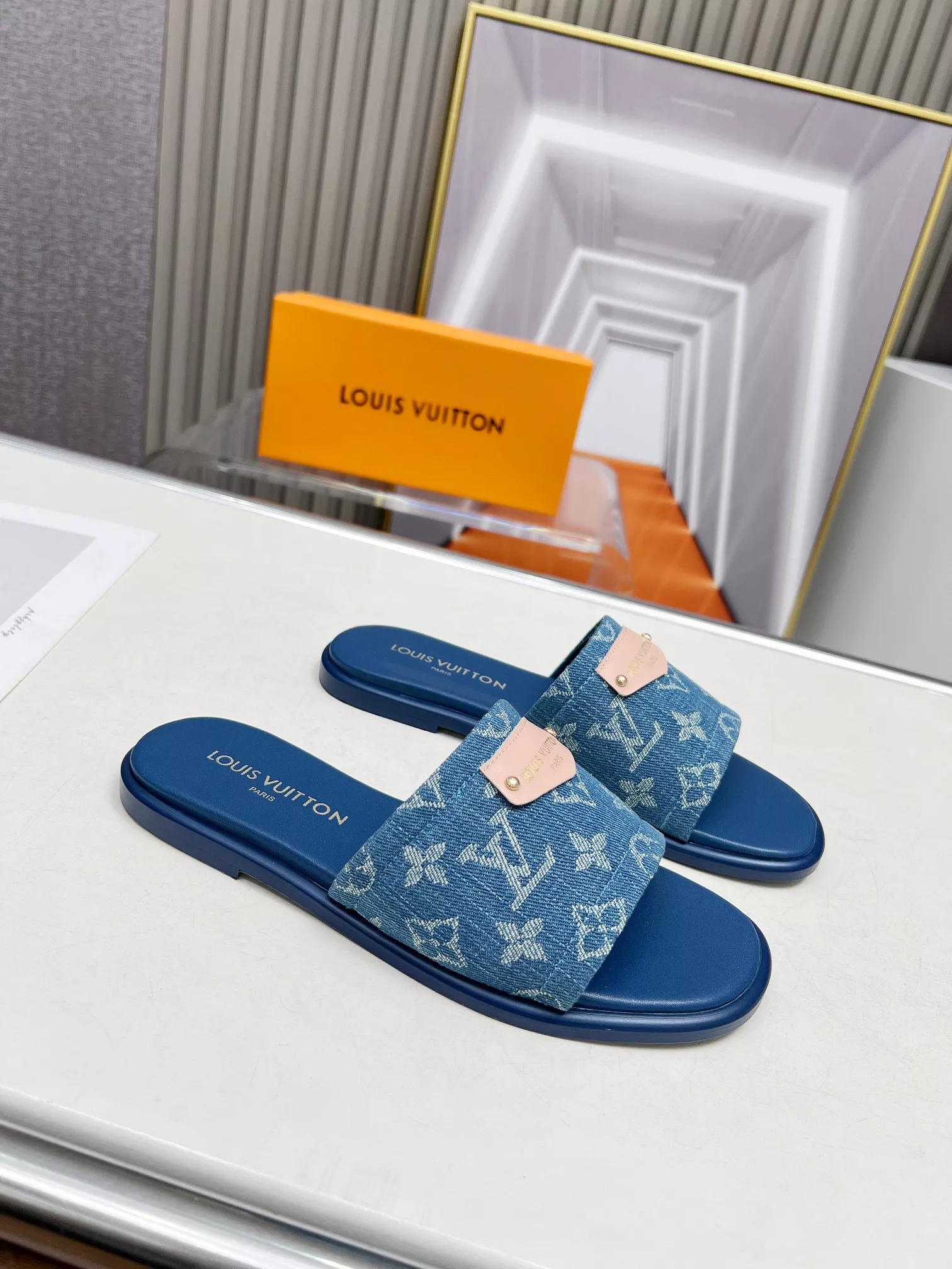 Louis Vuitton Slippers For Women Refined 6581