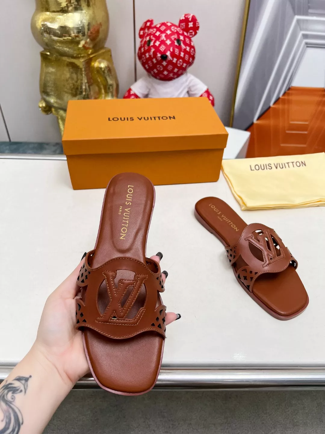 Louis Vuitton Slippers For Women Resilient 6433