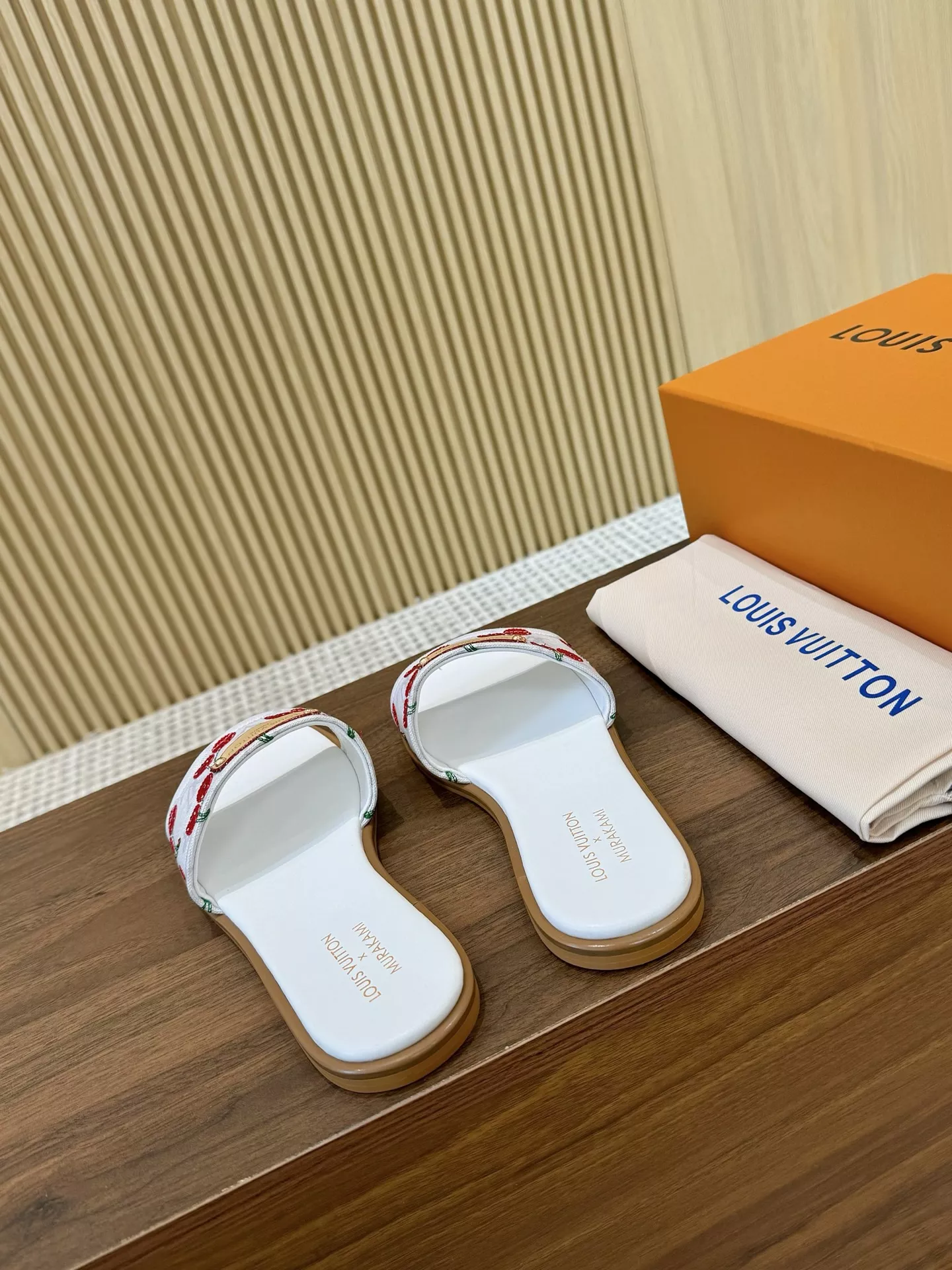 Louis Vuitton Slippers For Women SmartChoice 9247