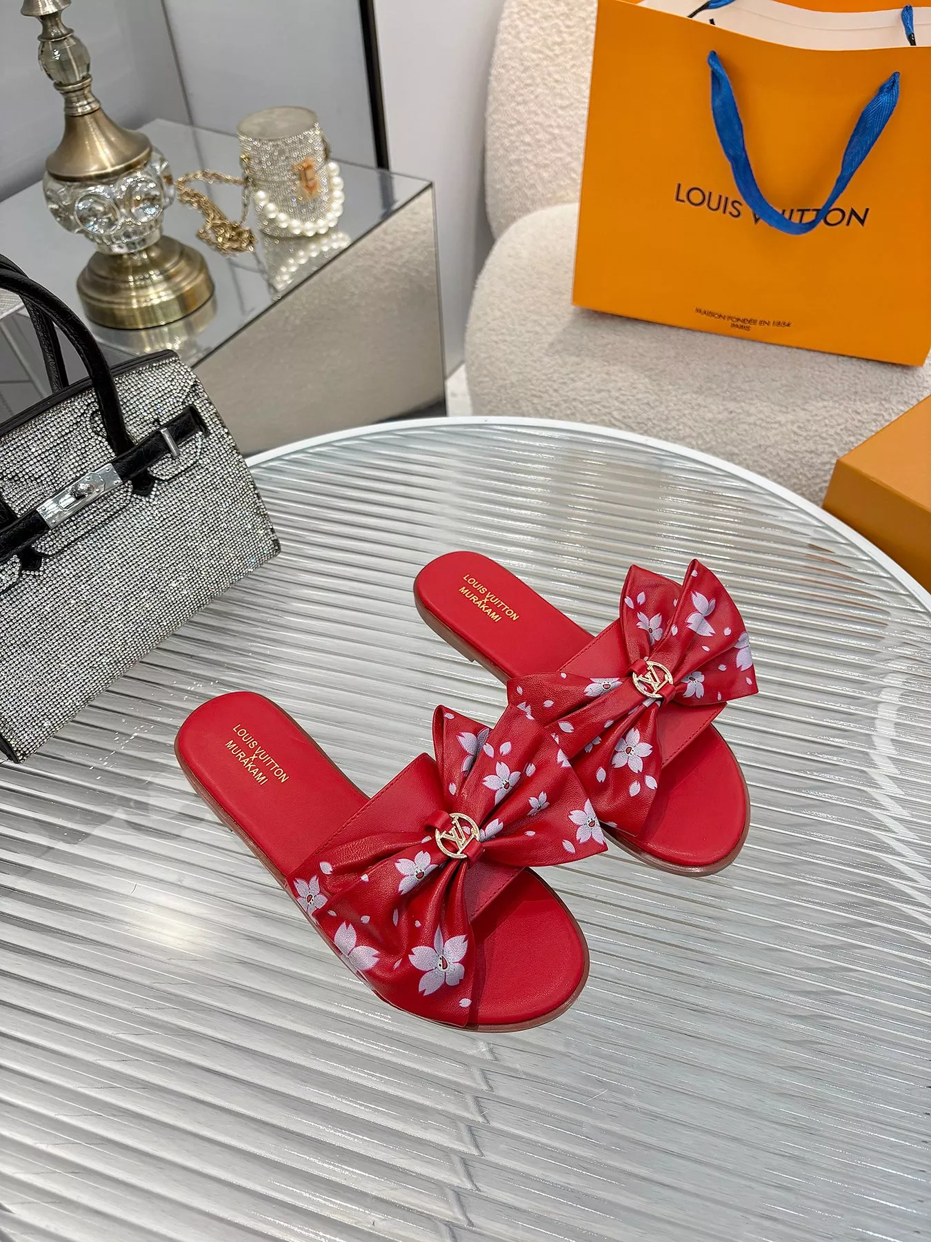 Louis Vuitton Slippers For Women Stylish 1070
