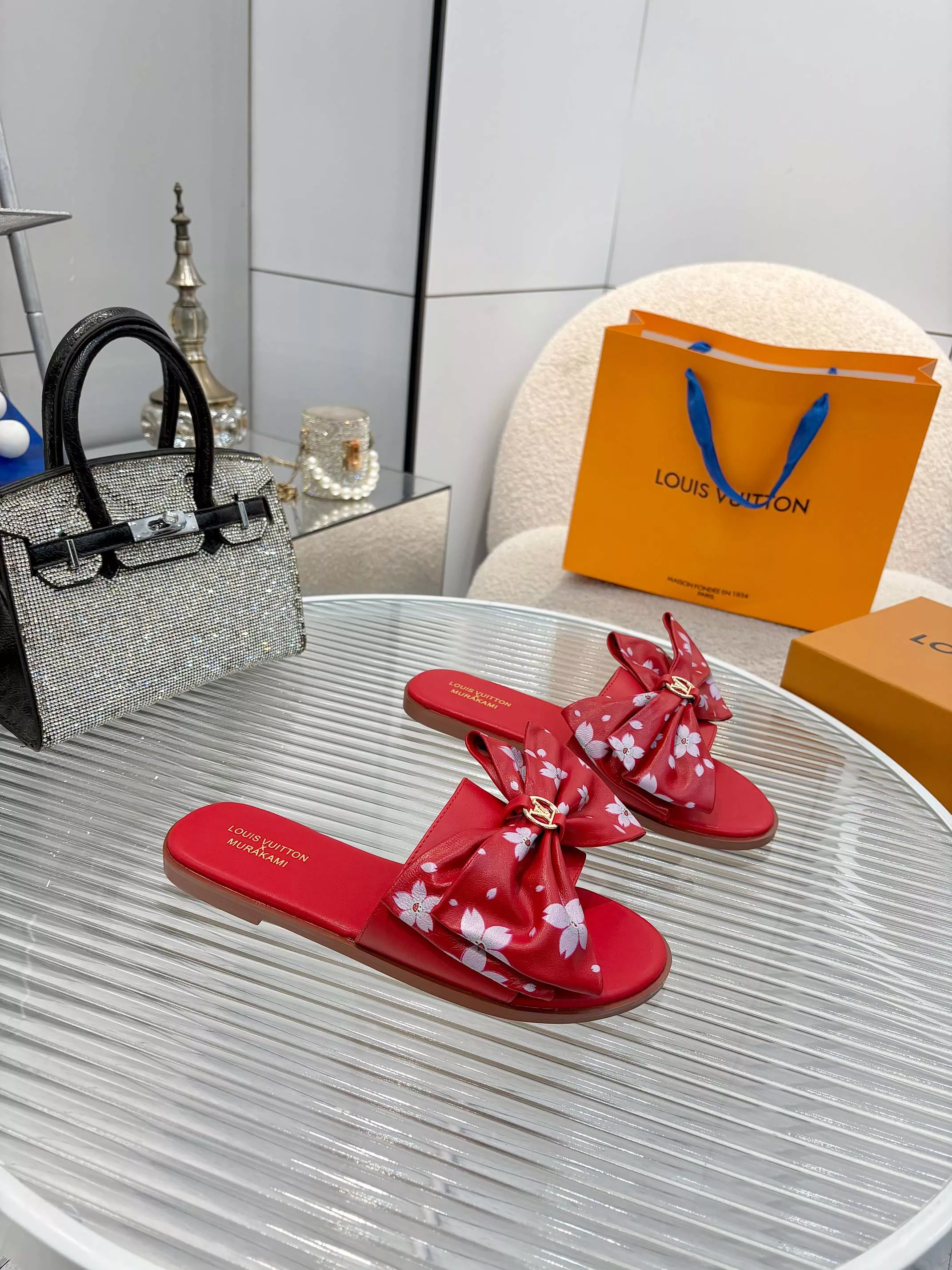 Louis Vuitton Slippers For Women Stylish 1070